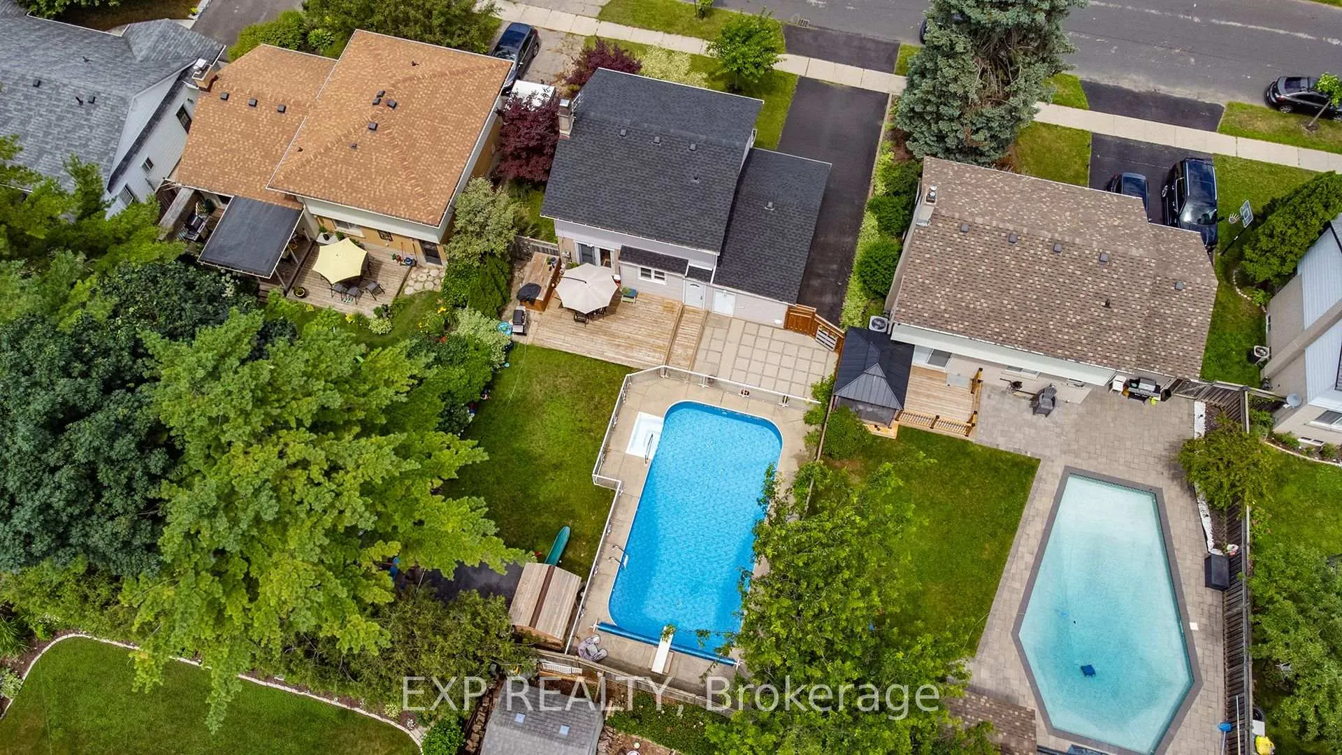 Photo 29 of 23 Dooley Drive, Kitchener — HOMEH