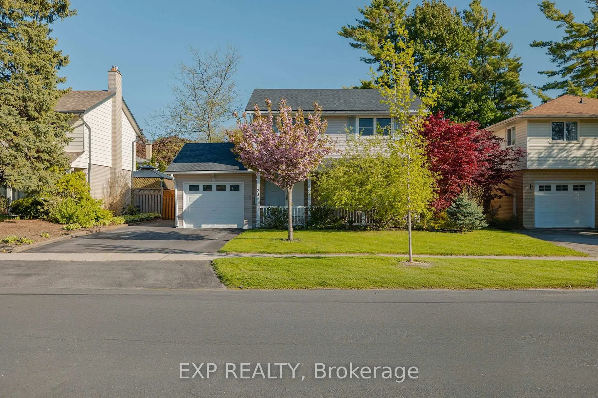 Photo 31 of 23 Dooley Drive, Kitchener — HOMEH