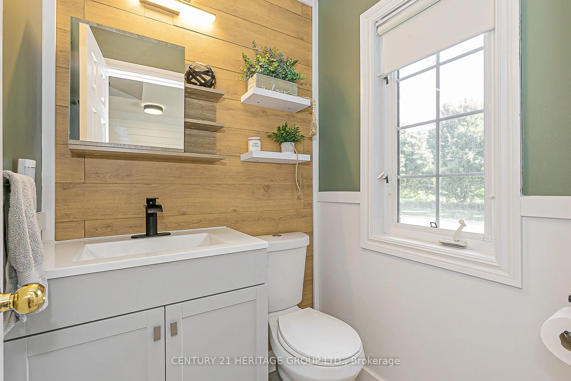 Photo 14 of 112 Herrema Boulevard, Uxbridge — HOMEH