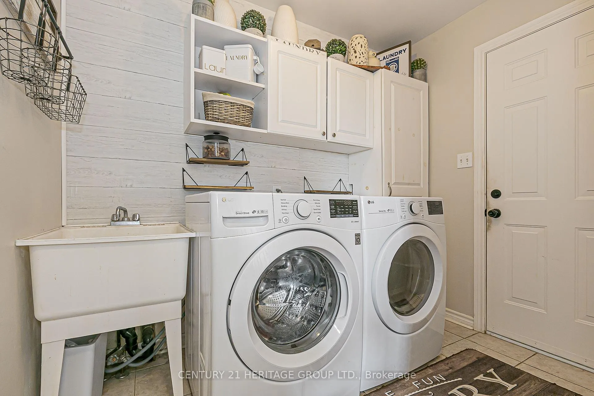 Photo 15 of 112 Herrema Boulevard, Uxbridge — HOMEH