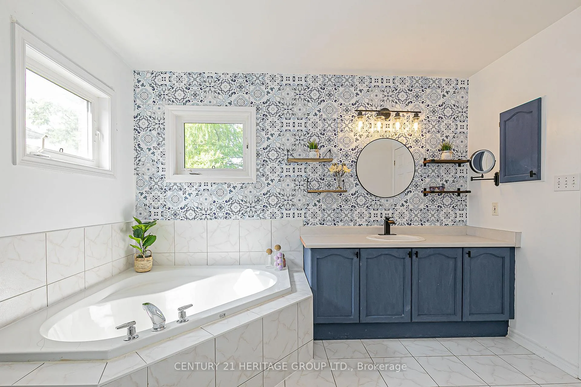Photo 18 of 112 Herrema Boulevard, Uxbridge — HOMEH