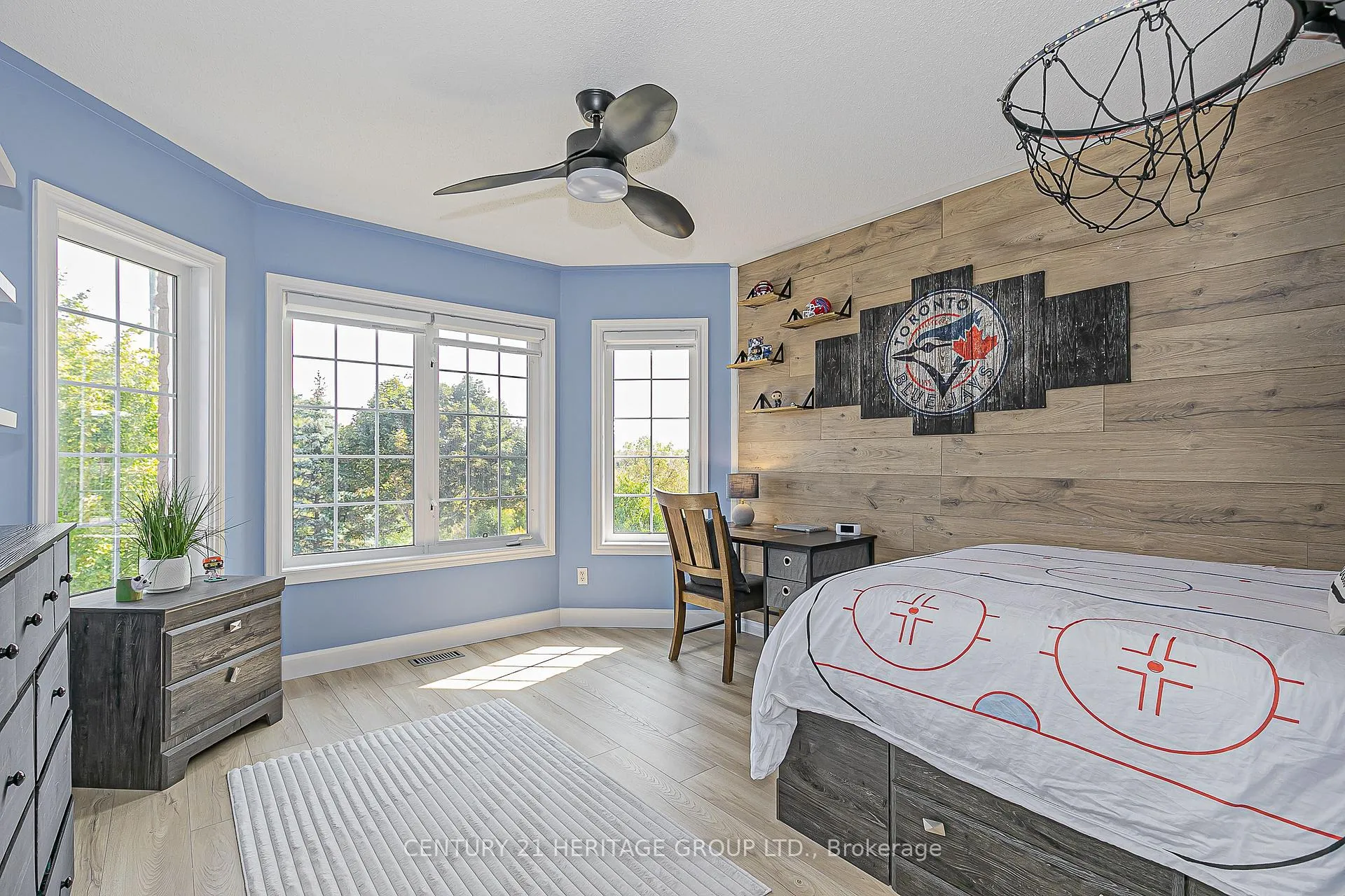 Photo 21 of 112 Herrema Boulevard, Uxbridge — HOMEH