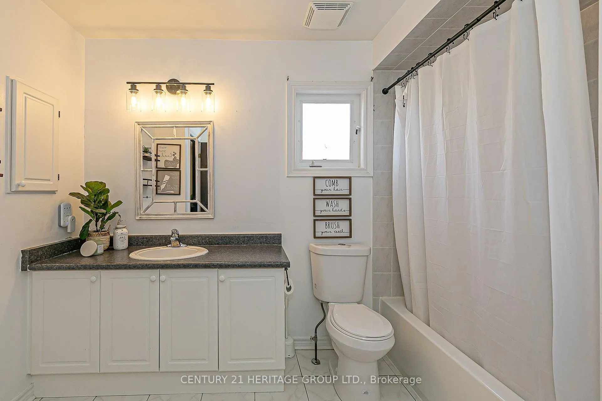 Photo 25 of 112 Herrema Boulevard, Uxbridge — HOMEH