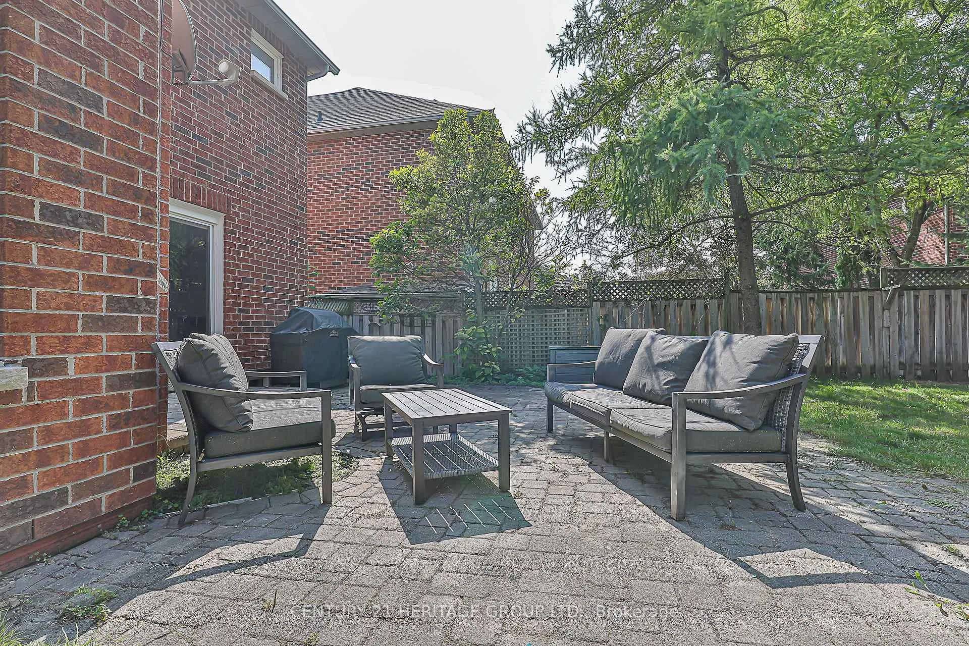 Photo 28 of 112 Herrema Boulevard, Uxbridge — HOMEH
