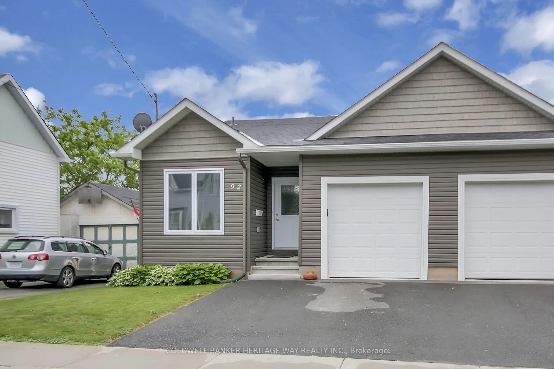 Photo 2 of 92 Frank Street, Carleton Place — HOMEH