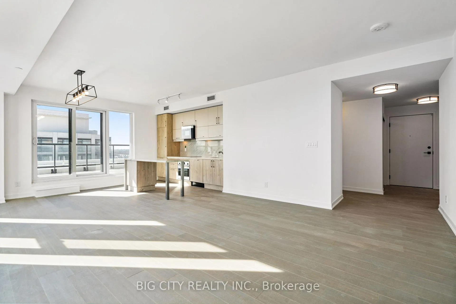 Photo 5 of Unit 1506, 8119 Birchmount Road, Markham, Unionville — HOMEH