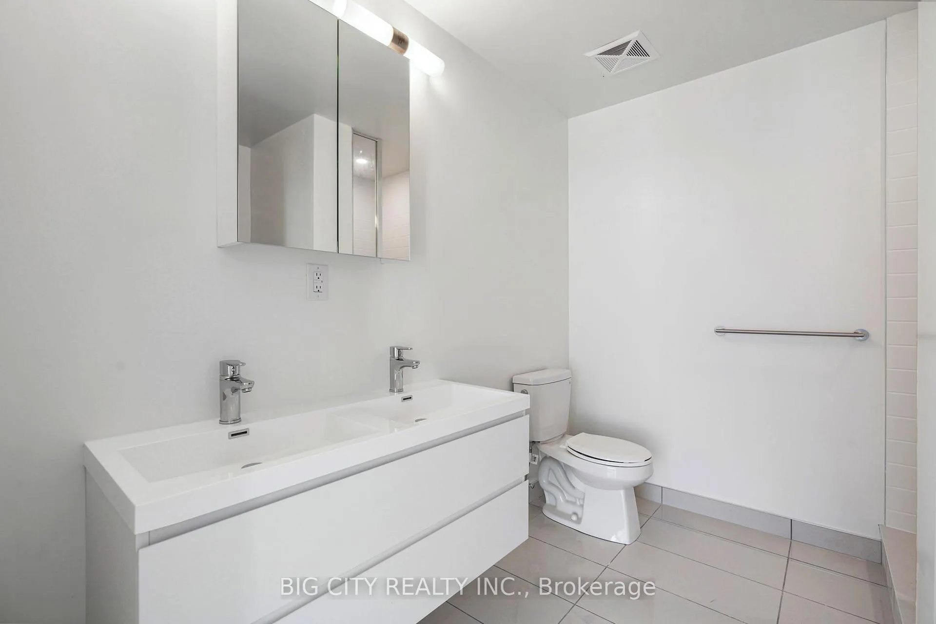 Photo 10 of Unit 1506, 8119 Birchmount Road, Markham, Unionville — HOMEH