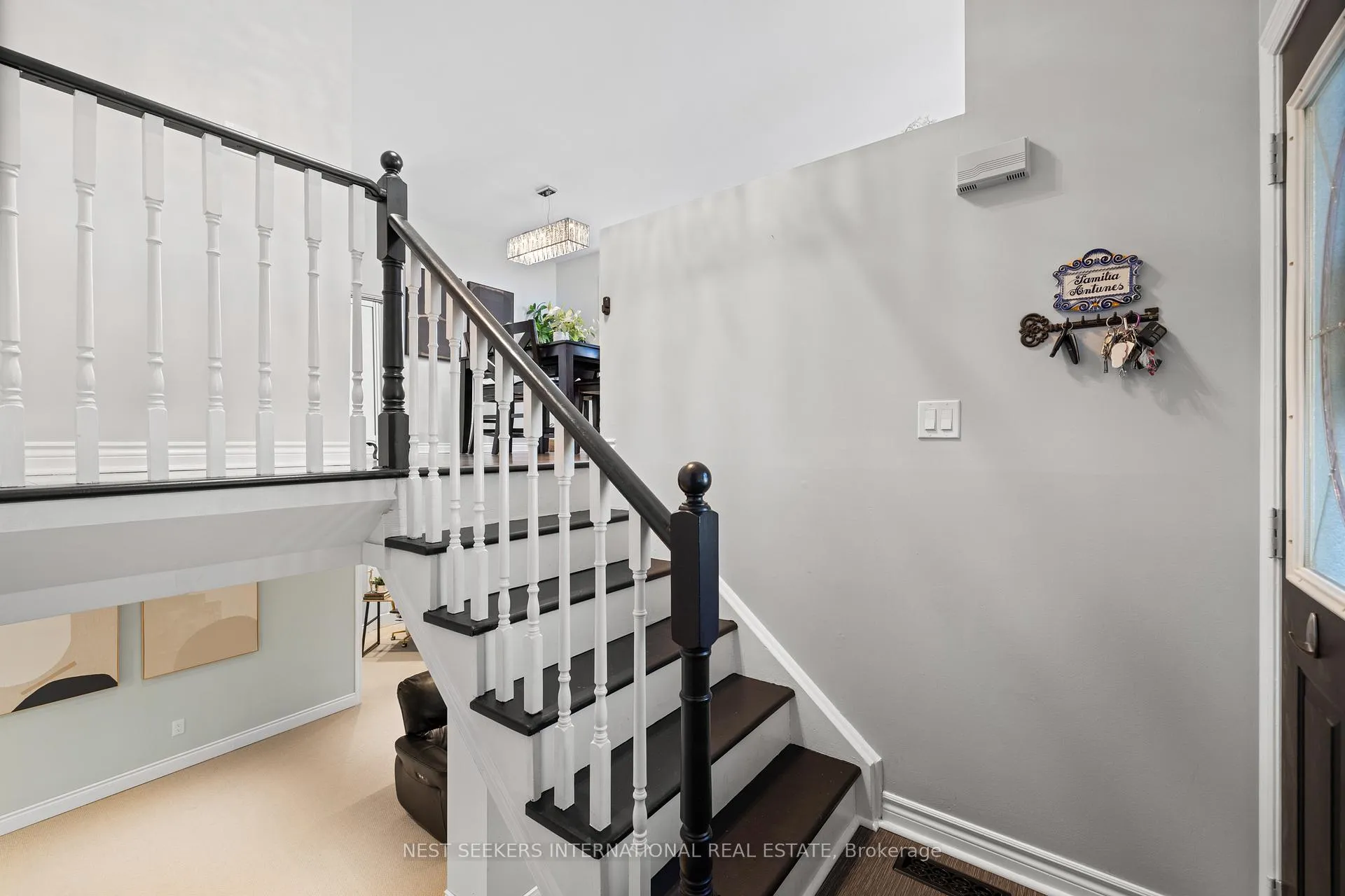 Photo 17 of 1097 Corrie Street, Innisfil, Alcona — HOMEH