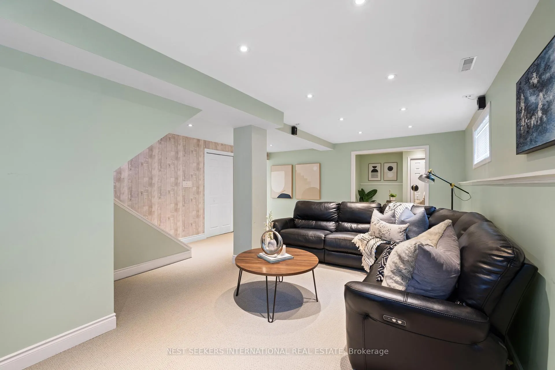Photo 20 of 1097 Corrie Street, Innisfil, Alcona — HOMEH