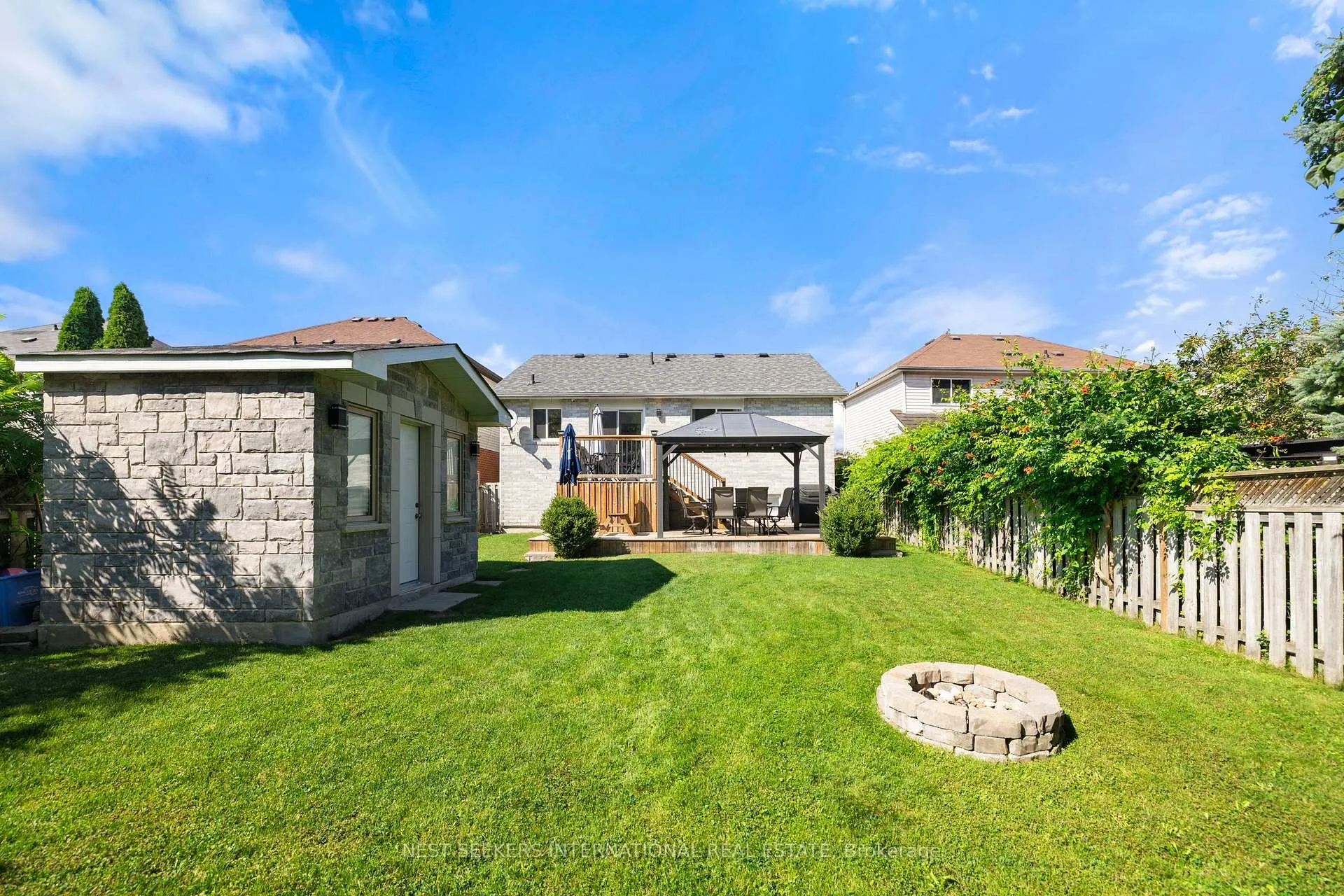Photo 31 of 1097 Corrie Street, Innisfil, Alcona — HOMEH