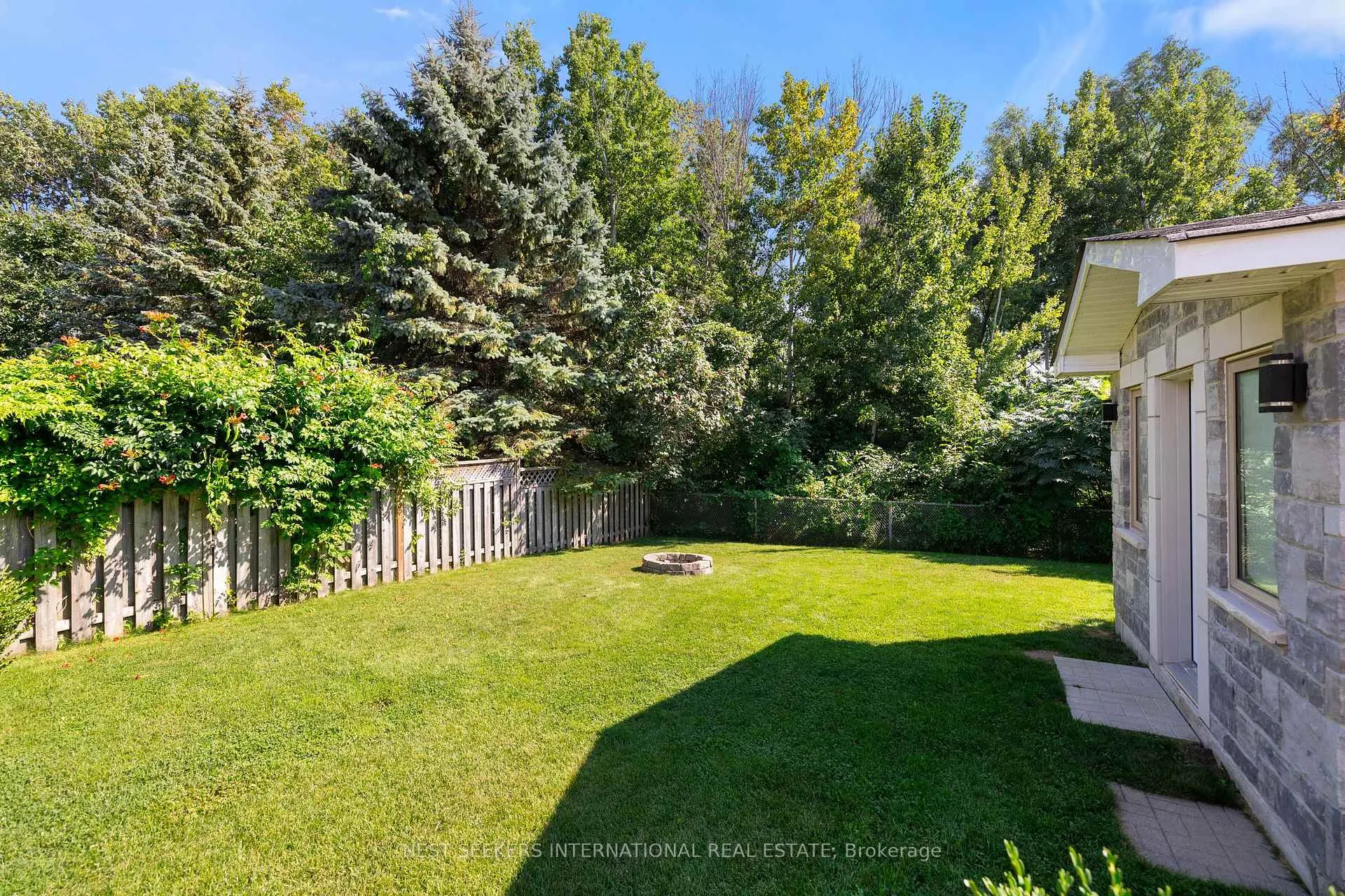 Photo 33 of 1097 Corrie Street, Innisfil, Alcona — HOMEH