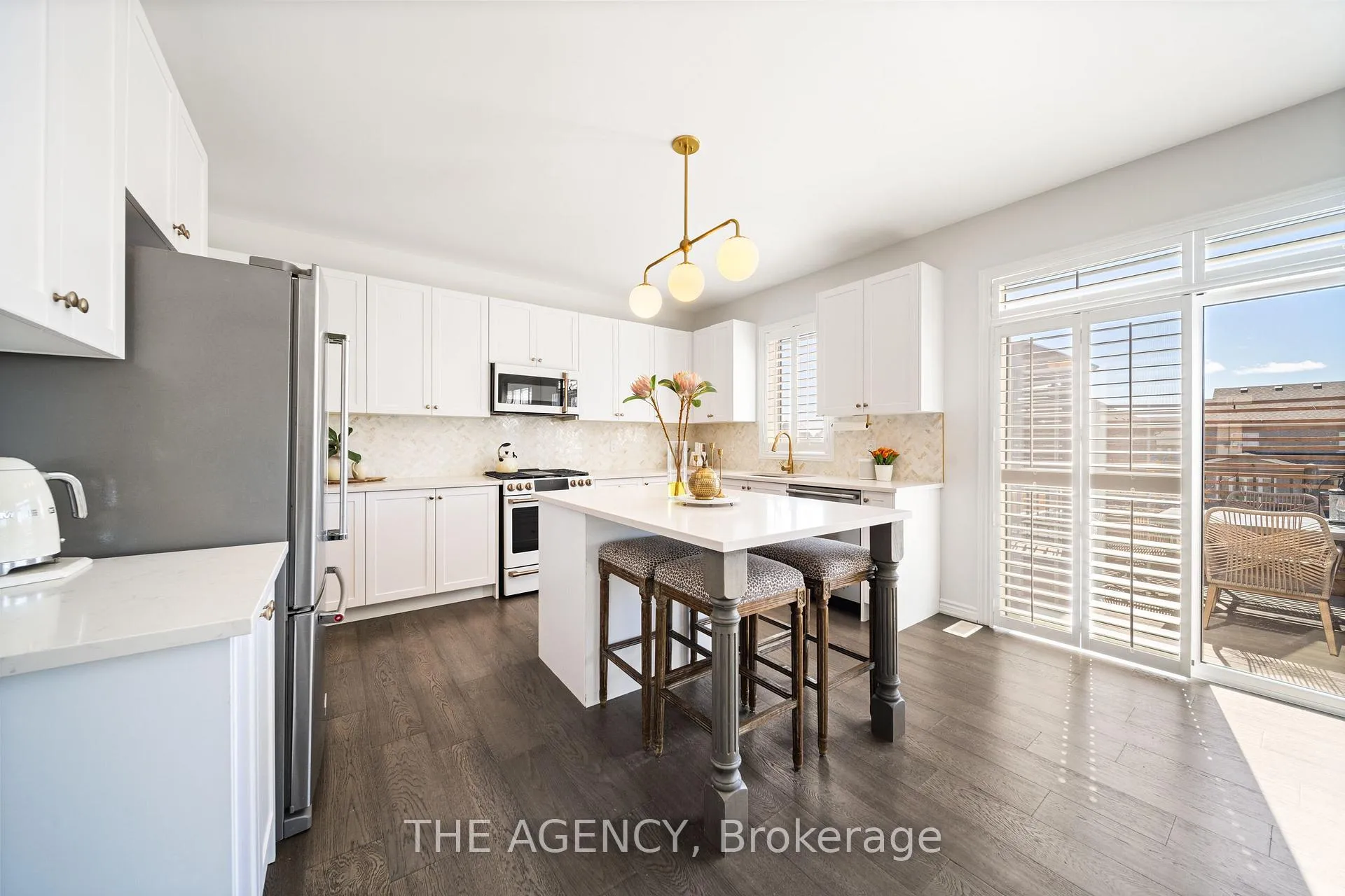 Photo 13 of 4 Samuel Crescent, Springwater, Centre Vespra — HOMEH