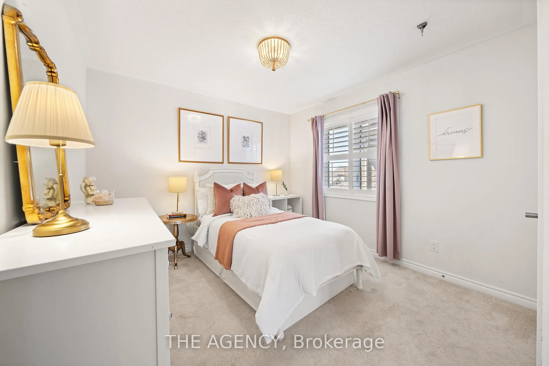 Photo 24 of 4 Samuel Crescent, Springwater, Centre Vespra — HOMEH