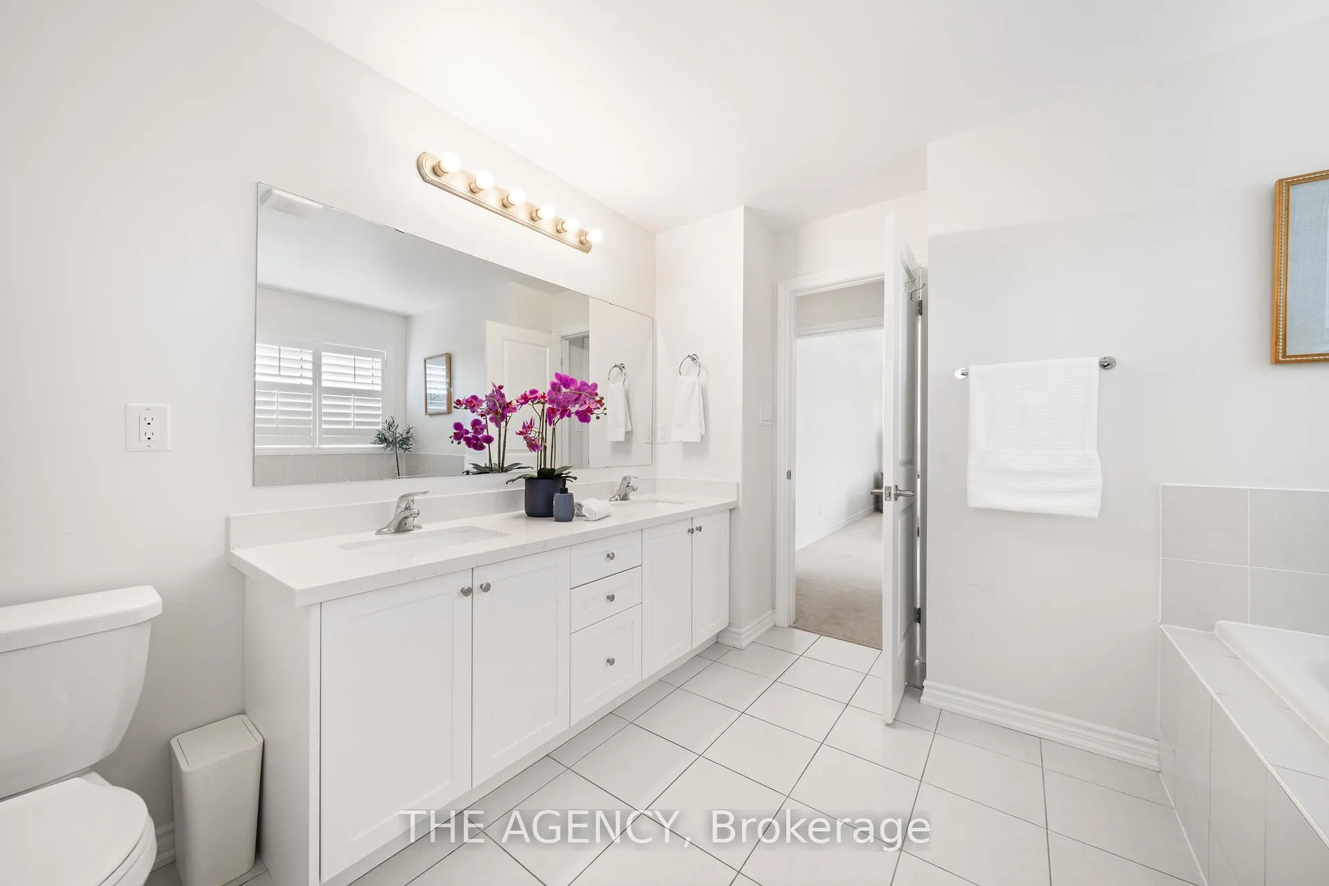 Photo 31 of 4 Samuel Crescent, Springwater, Centre Vespra — HOMEH