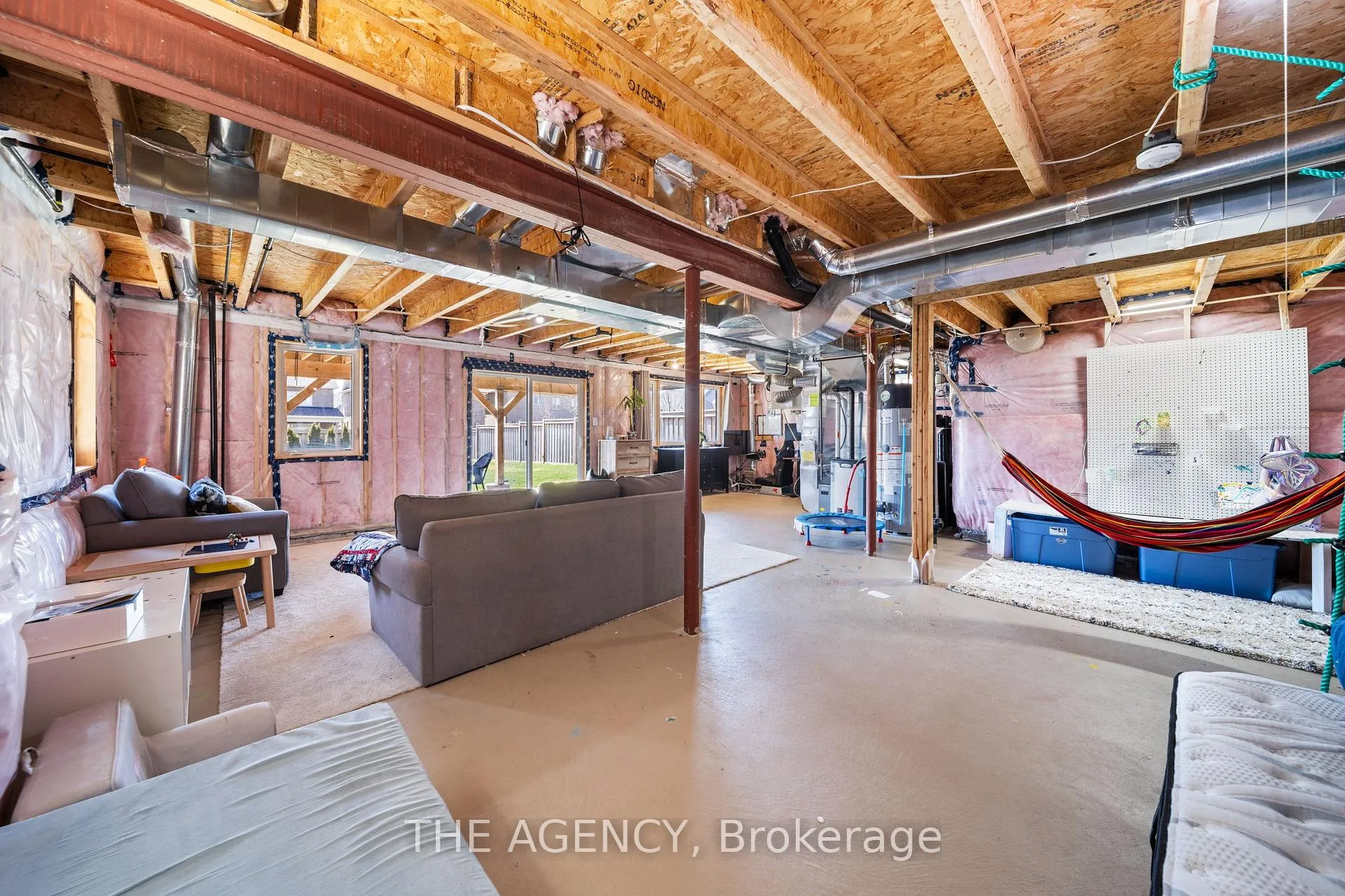 Photo 36 of 4 Samuel Crescent, Springwater, Centre Vespra — HOMEH