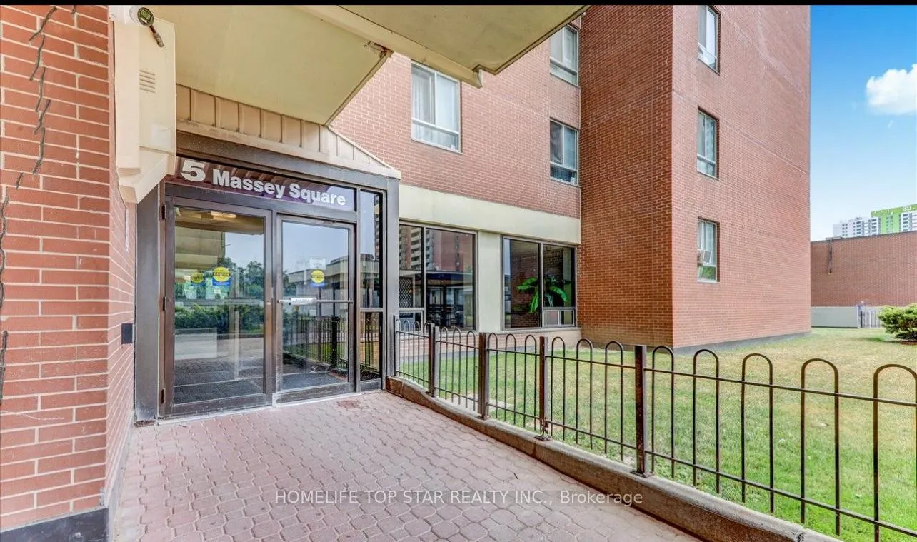 Photo 2 of Unit 1806, 5 Massey Square, Toronto, Crescent Town — HOMEH