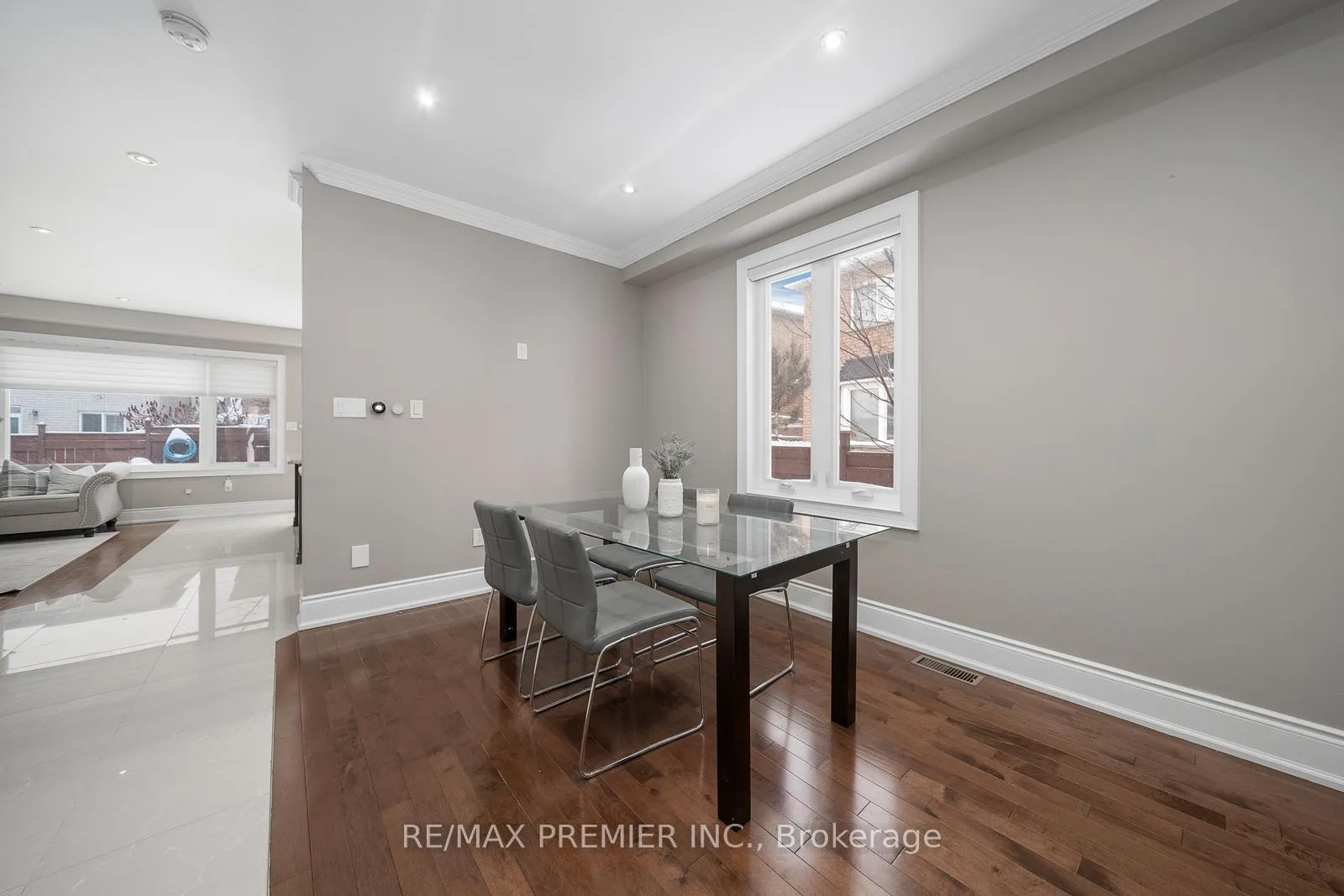 Photo 6 of 39 Vireo Way, Vaughan, Vellore Village — HOMEH