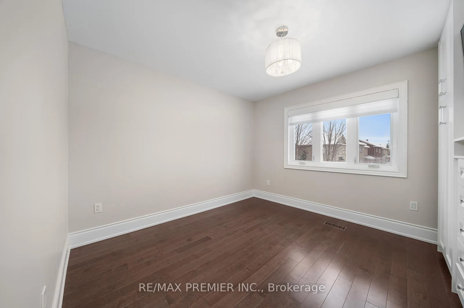 Photo 25 of 39 Vireo Way, Vaughan, Vellore Village — HOMEH
