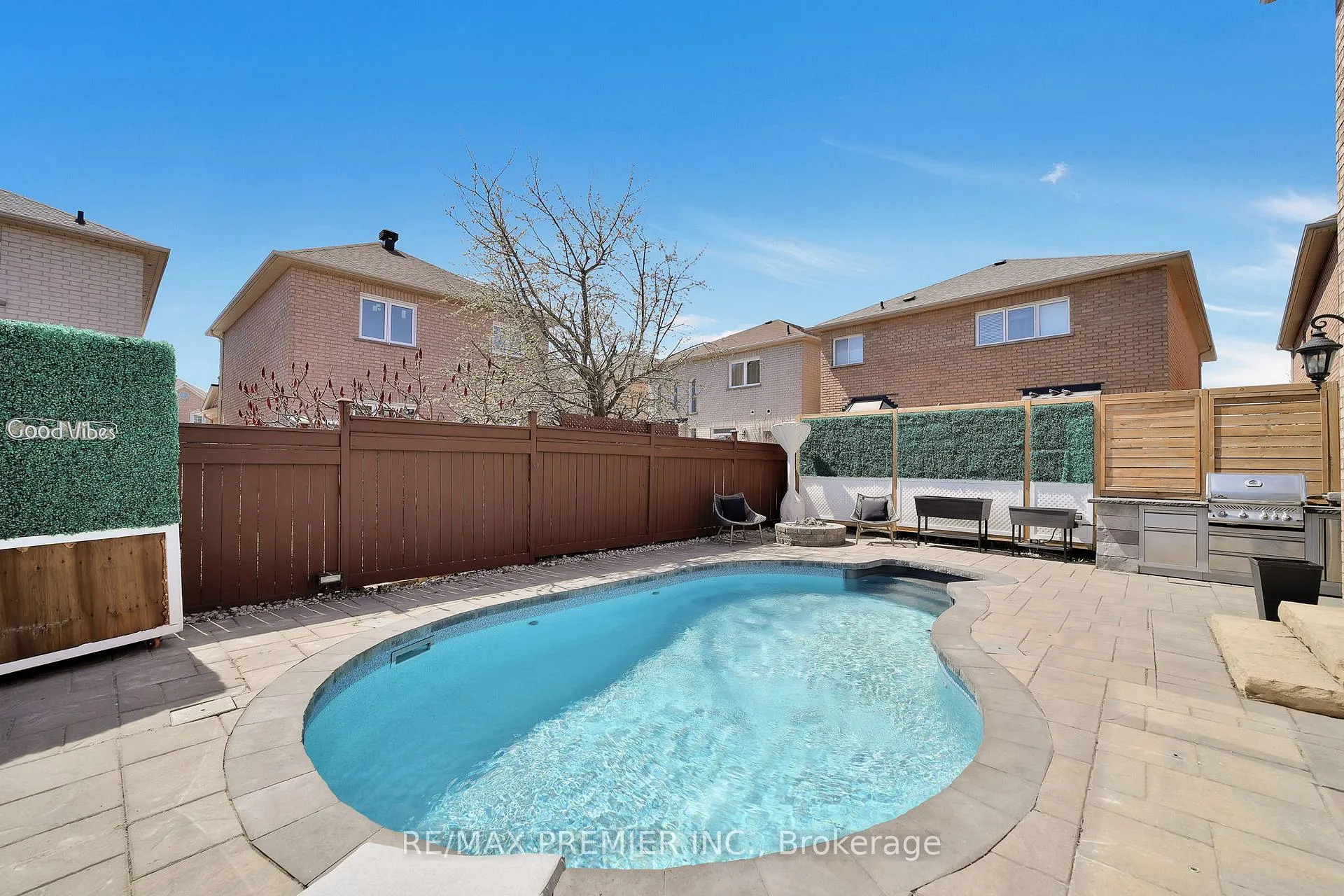 Photo 36 of 39 Vireo Way, Vaughan, Vellore Village — HOMEH