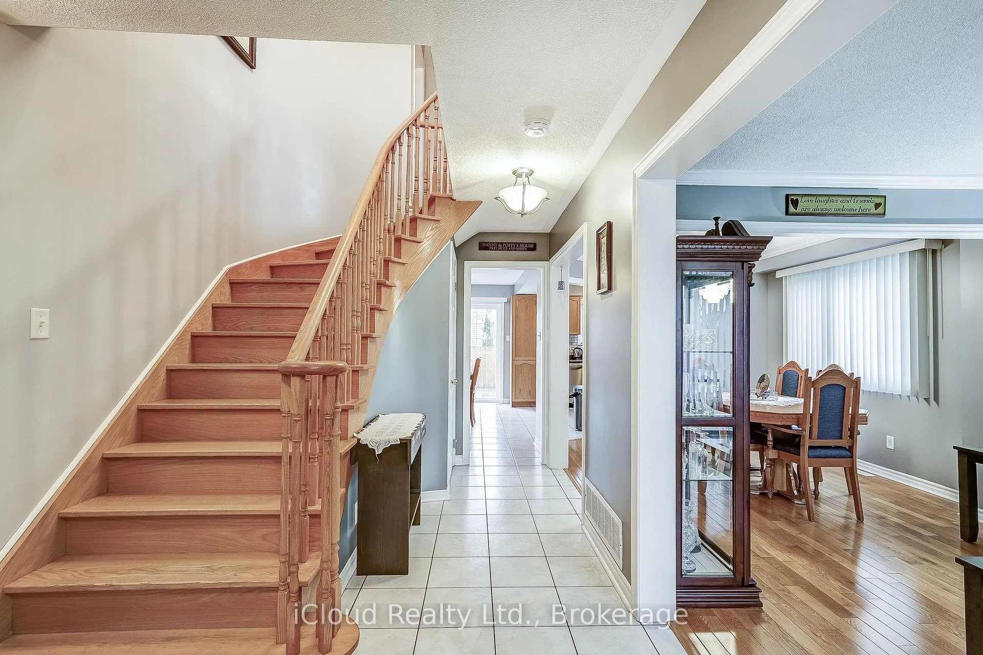 Photo 3 of 9 Timothy Lane S, Barrie, Holly — HOMEH