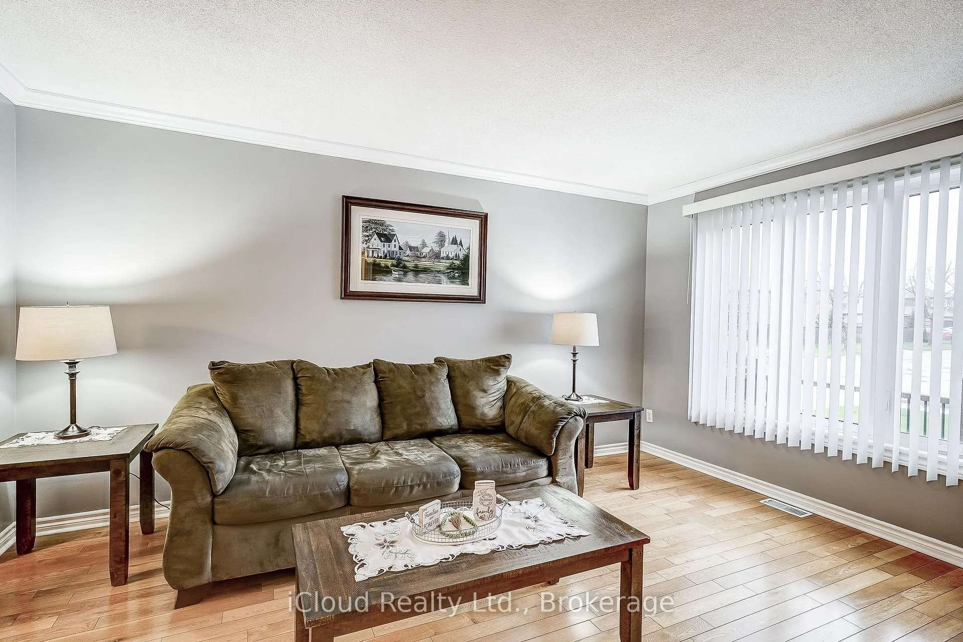 Photo 5 of 9 Timothy Lane S, Barrie, Holly — HOMEH