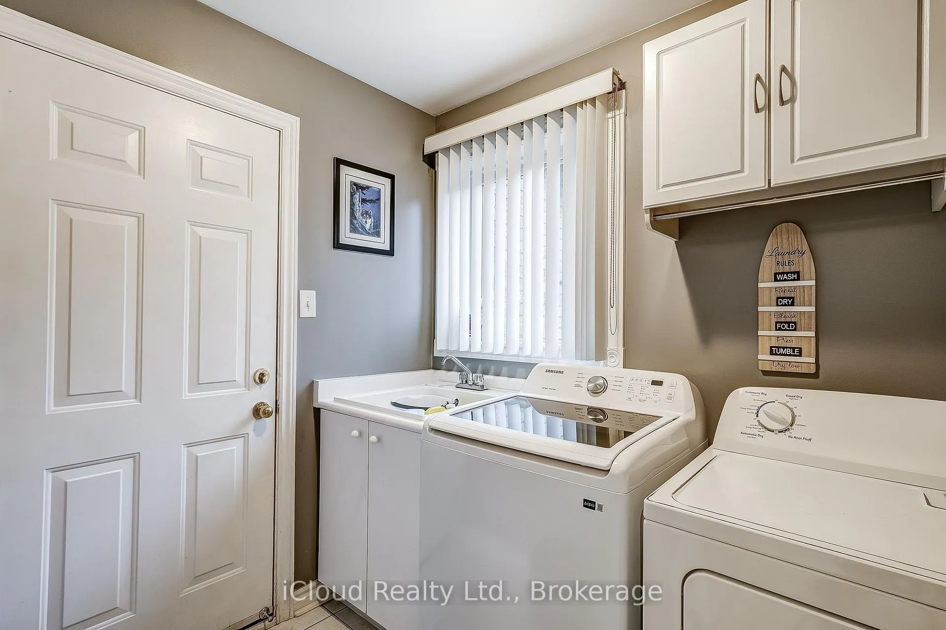 Photo 13 of 9 Timothy Lane S, Barrie, Holly — HOMEH