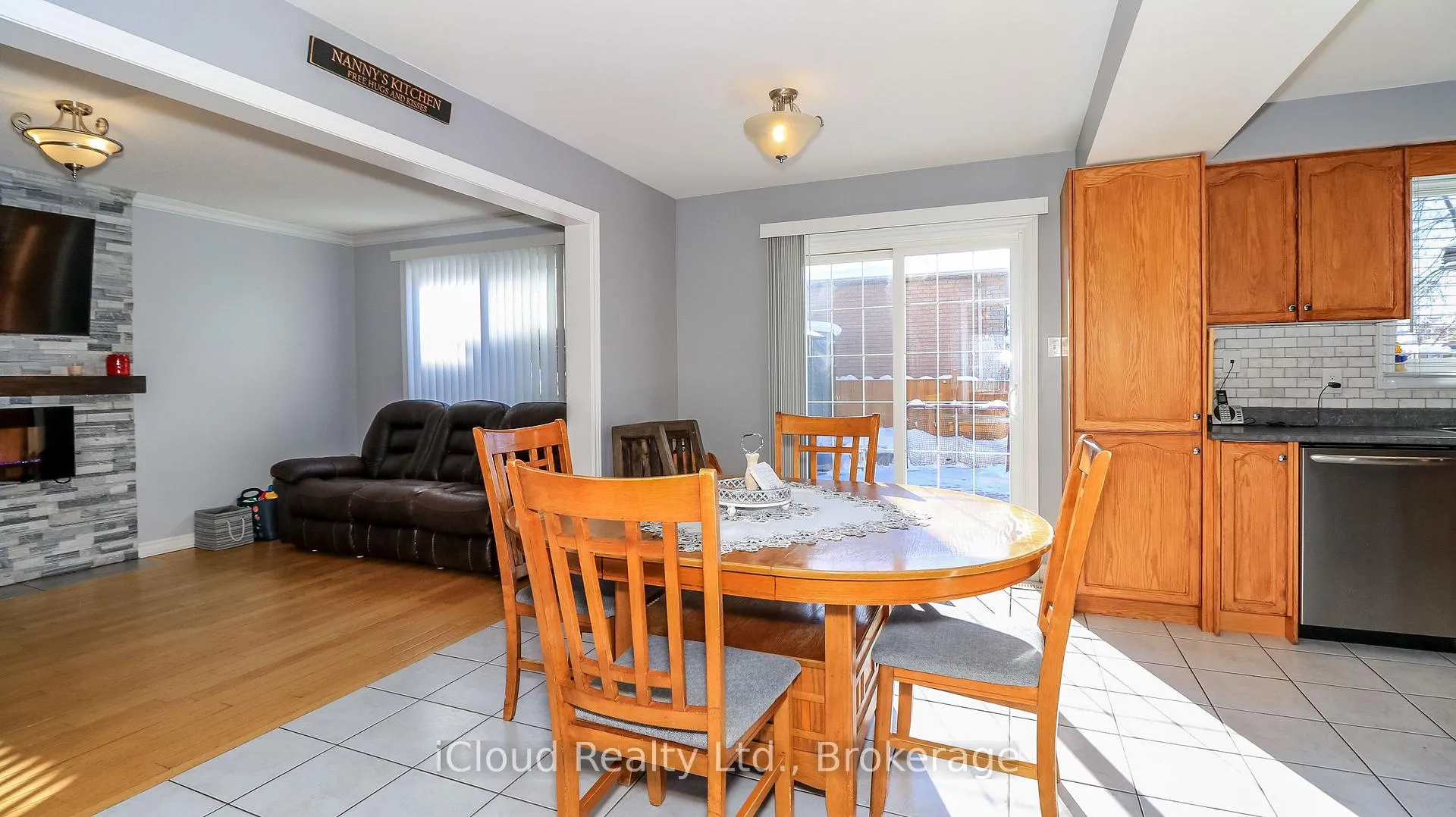 Photo 19 of 9 Timothy Lane S, Barrie, Holly — HOMEH
