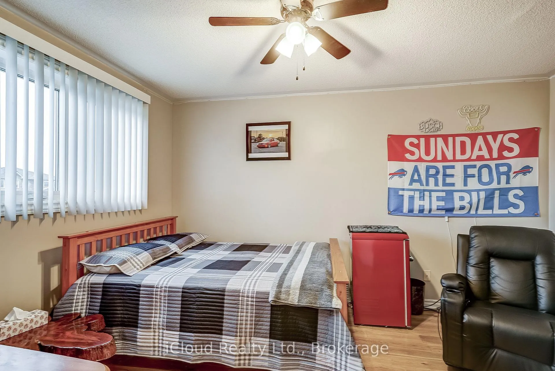 Photo 35 of 9 Timothy Lane S, Barrie, Holly — HOMEH