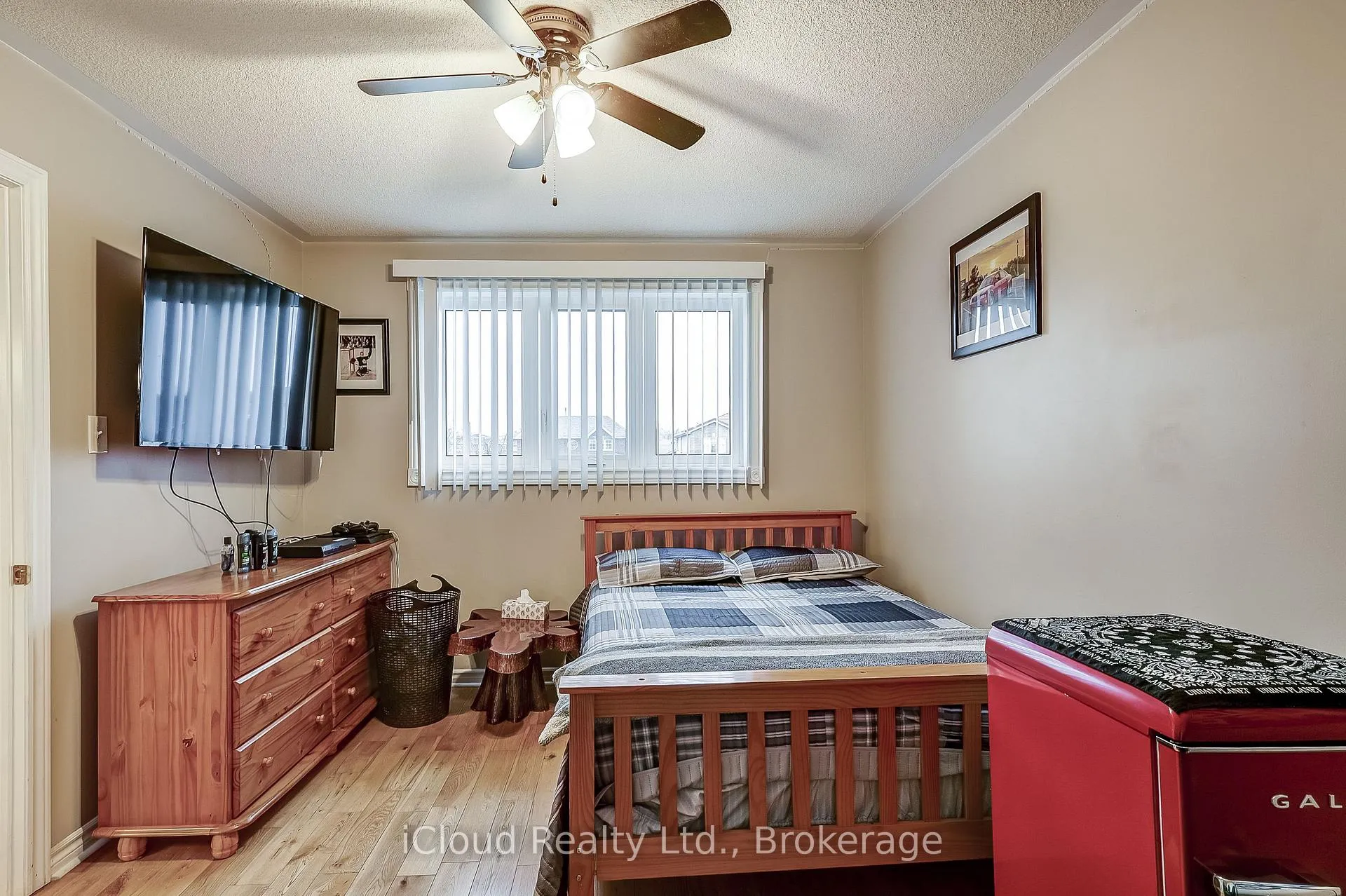 Photo 36 of 9 Timothy Lane S, Barrie, Holly — HOMEH