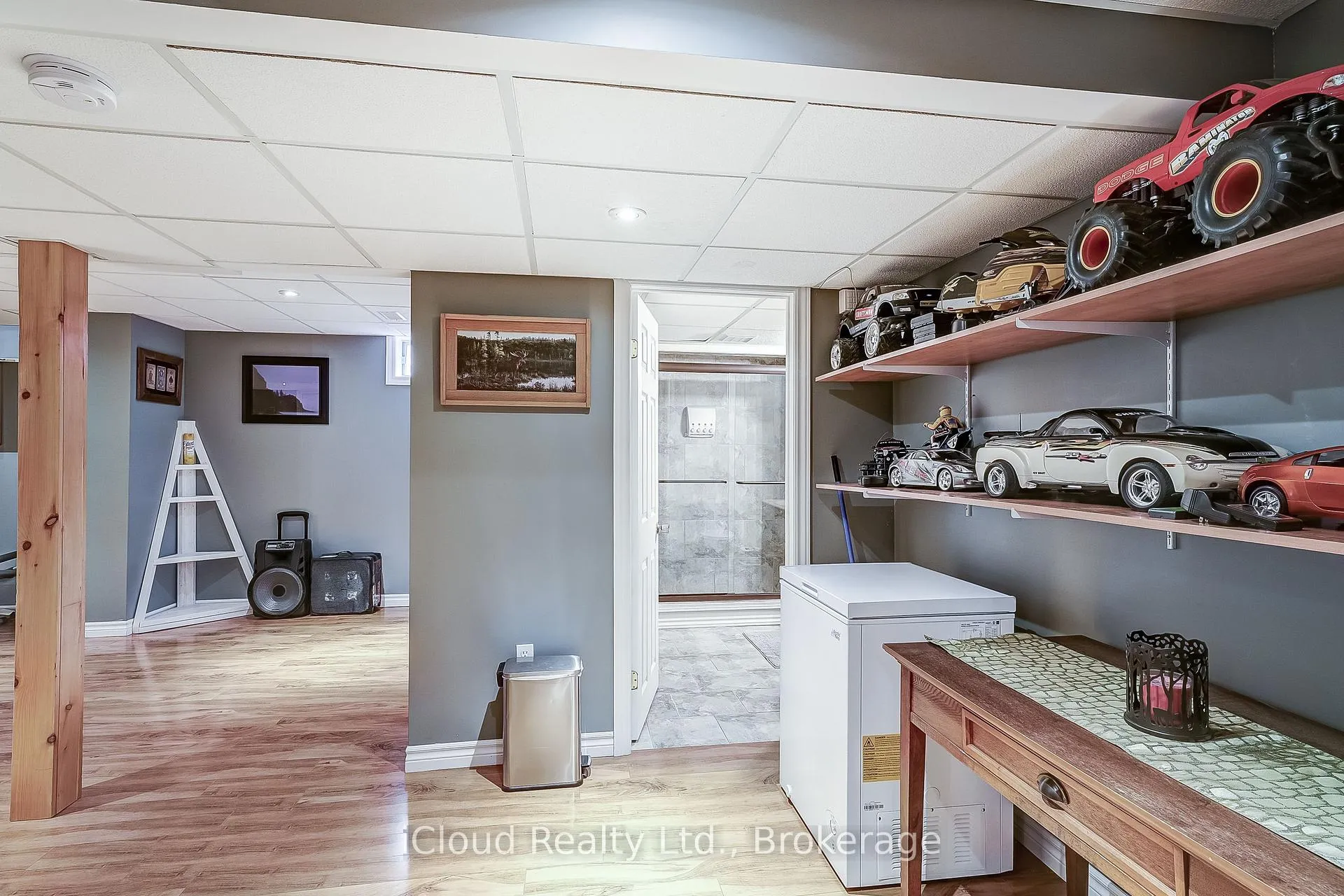 Photo 38 of 9 Timothy Lane S, Barrie, Holly — HOMEH