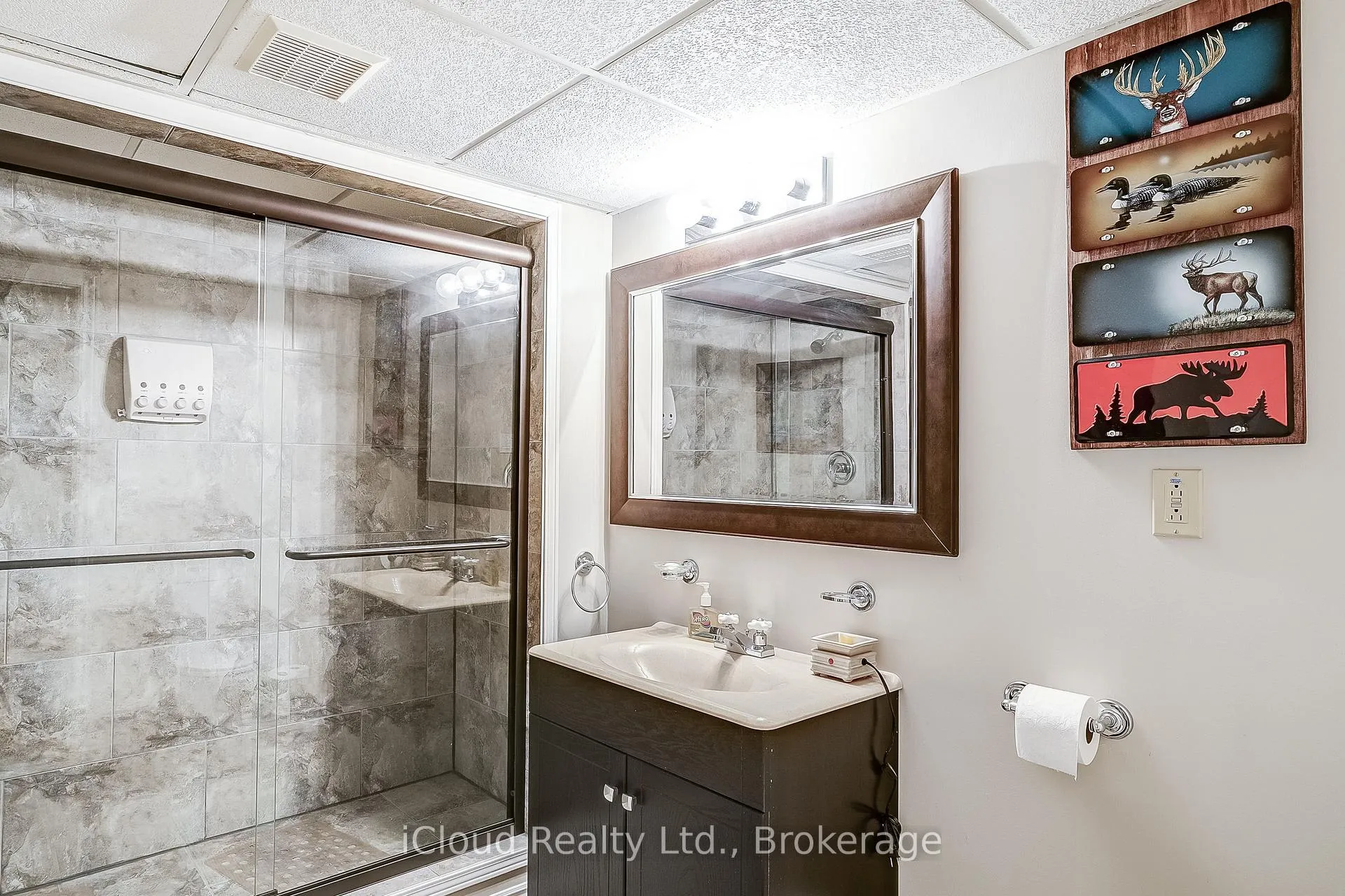 Photo 40 of 9 Timothy Lane S, Barrie, Holly — HOMEH