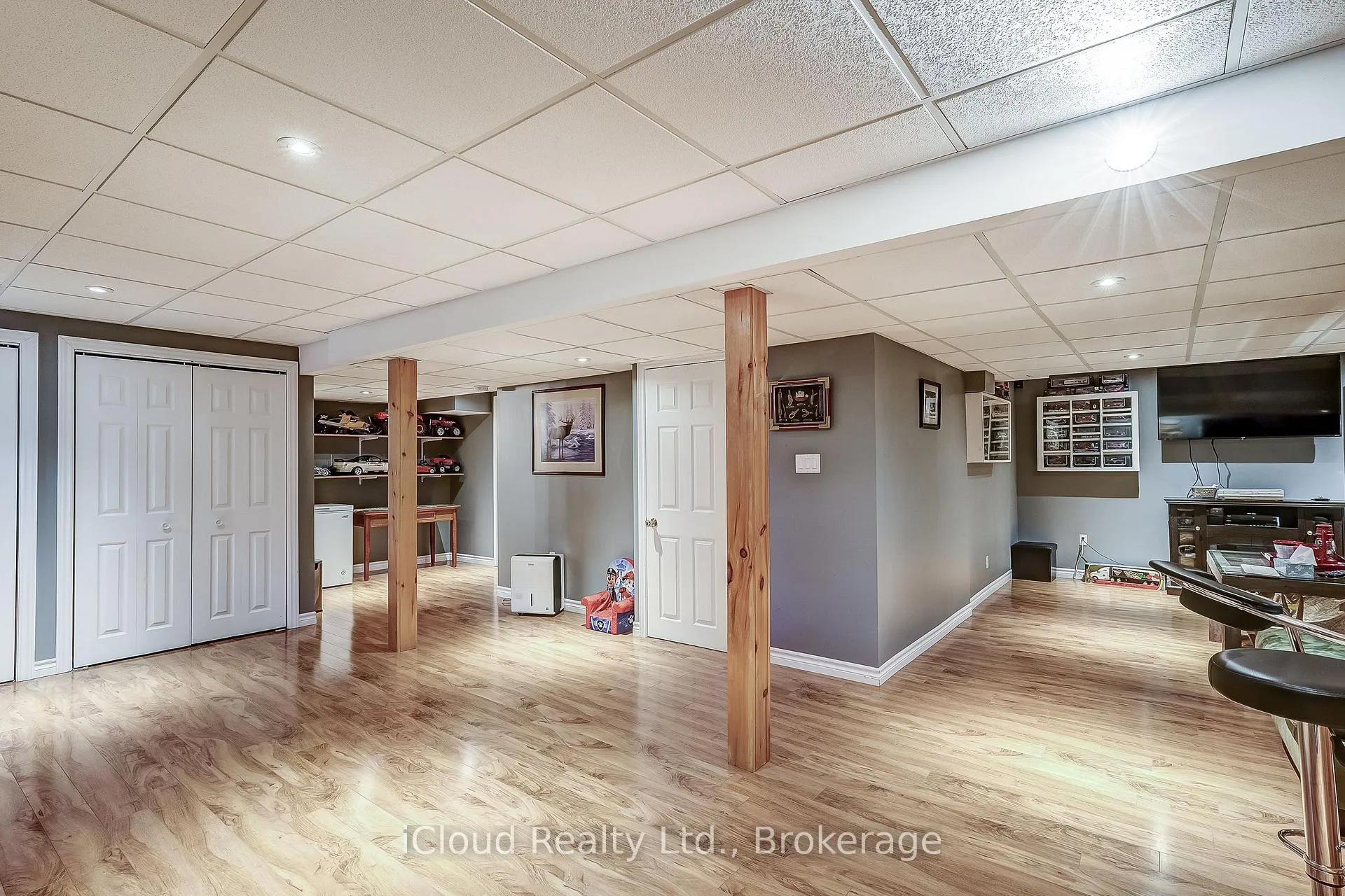 Photo 43 of 9 Timothy Lane S, Barrie, Holly — HOMEH