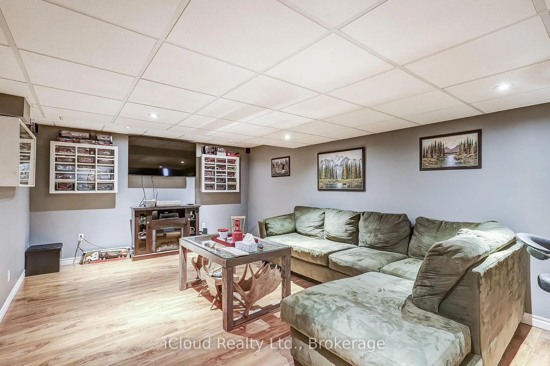 Photo 44 of 9 Timothy Lane S, Barrie, Holly — HOMEH
