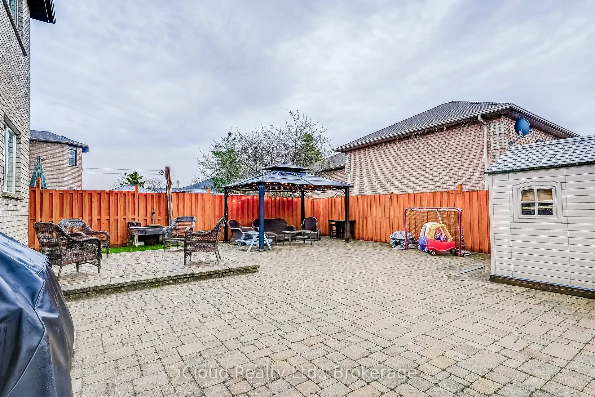 Photo 46 of 9 Timothy Lane S, Barrie, Holly — HOMEH