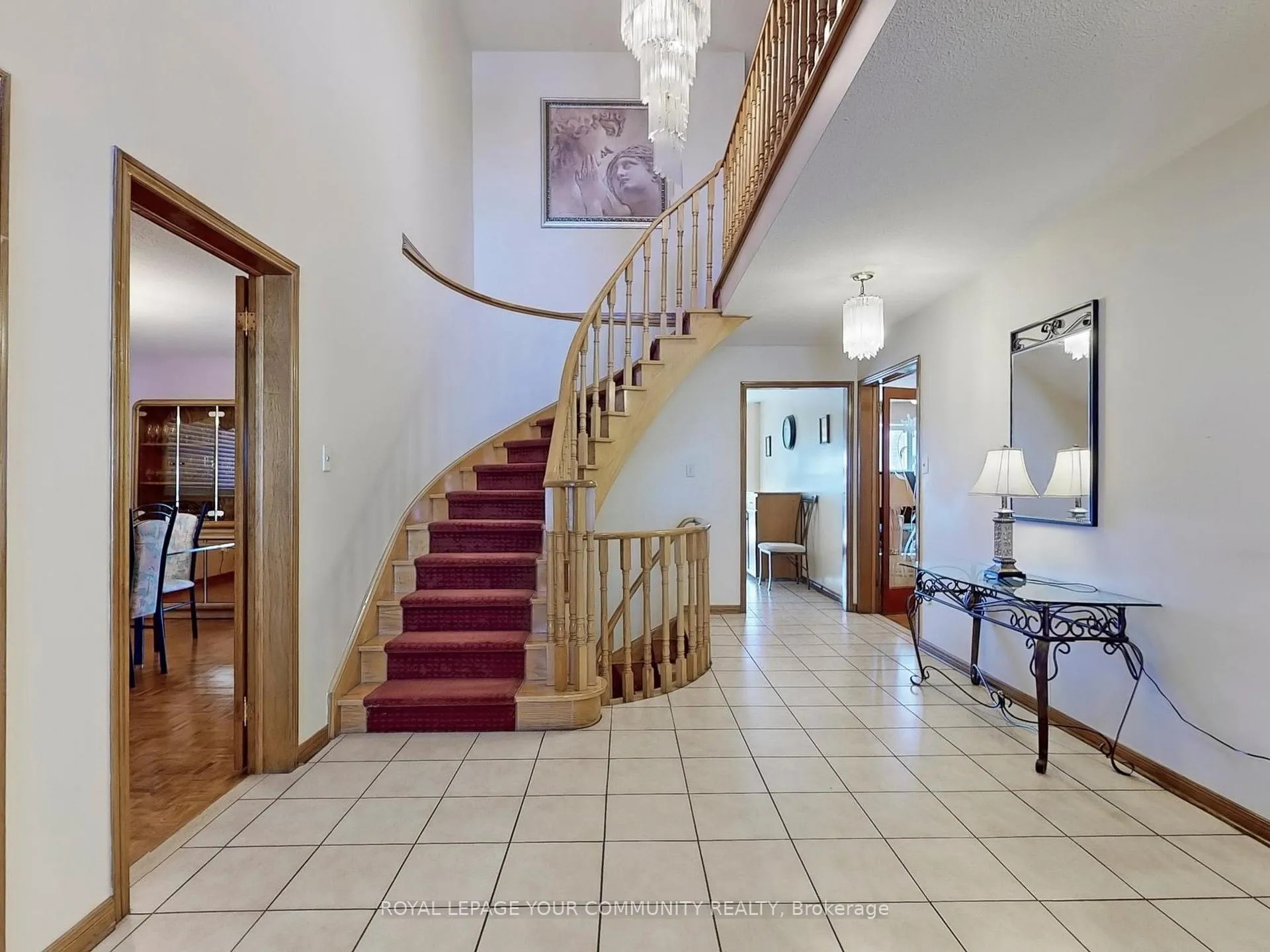 Photo 3 of 211 Torii Street S, Vaughan, East Woodbridge — HOMEH
