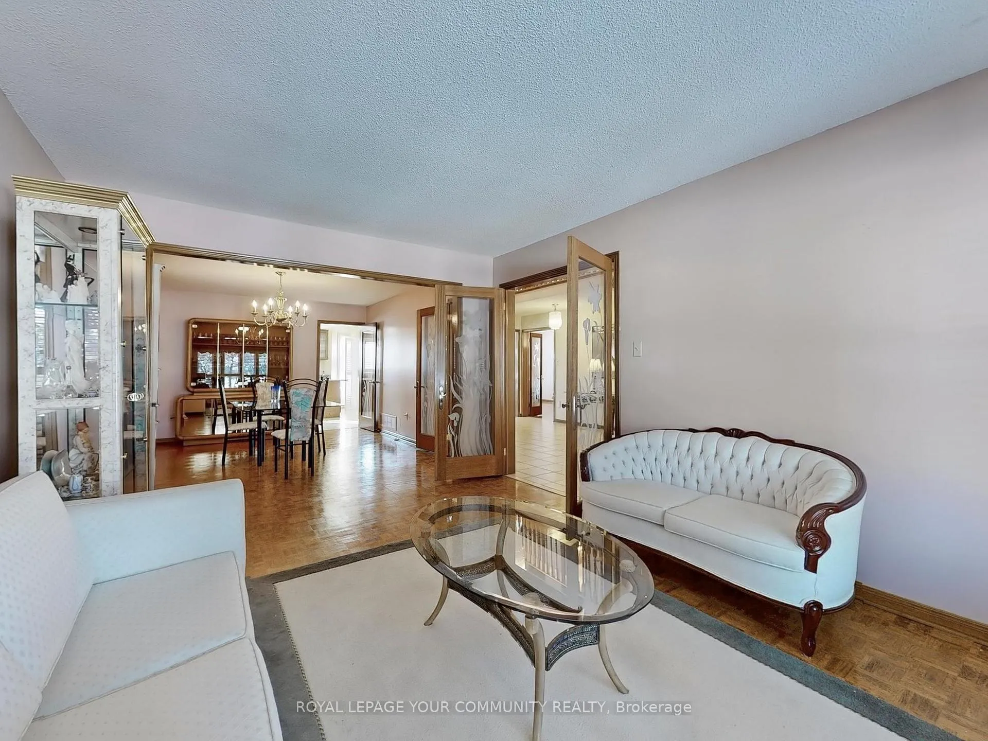 Photo 4 of 211 Torii Street S, Vaughan, East Woodbridge — HOMEH