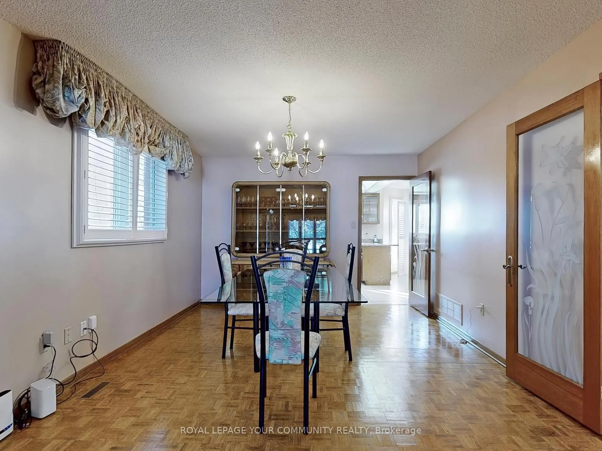 Photo 6 of 211 Torii Street S, Vaughan, East Woodbridge — HOMEH