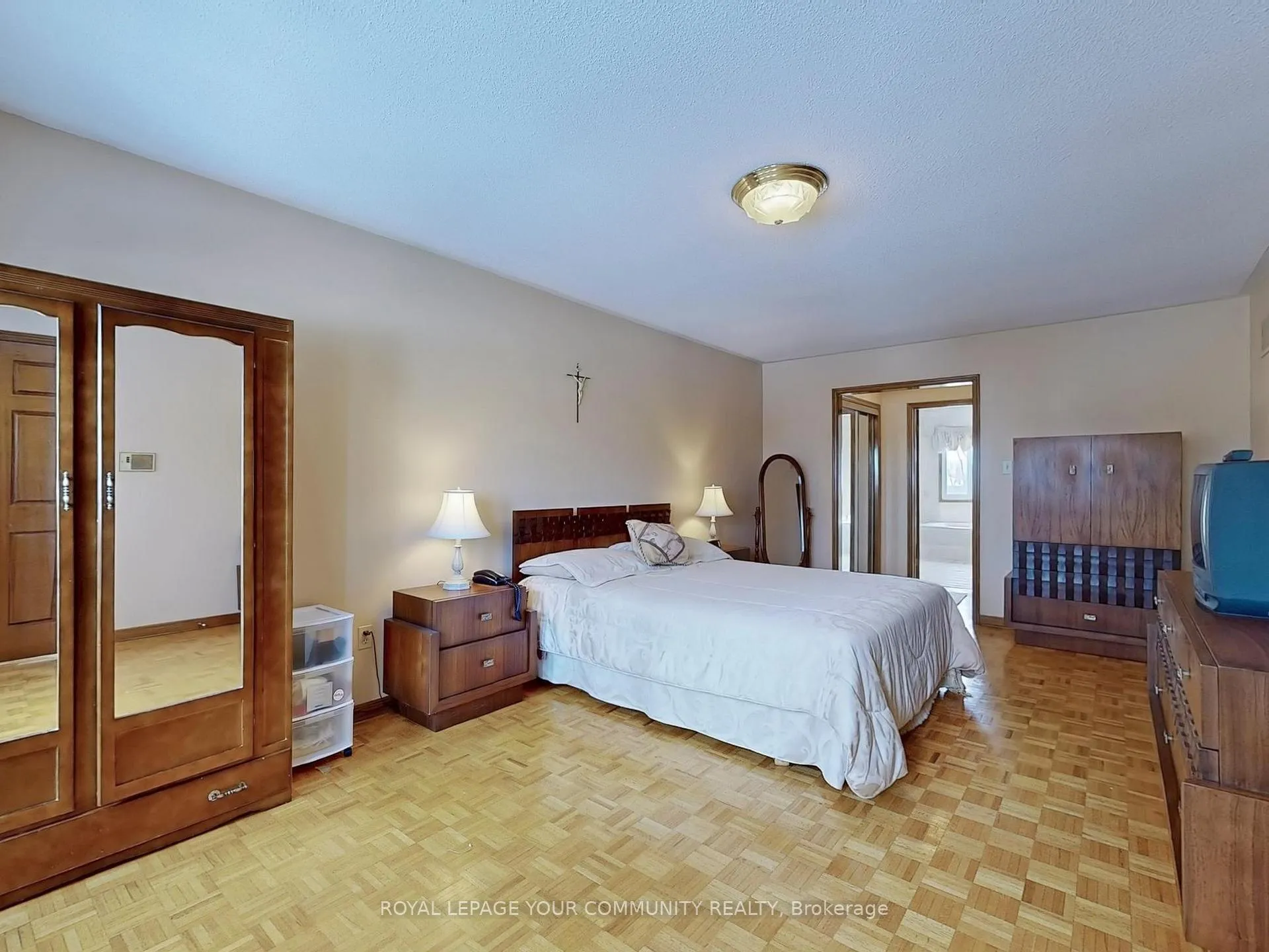 Photo 17 of 211 Torii Street S, Vaughan, East Woodbridge — HOMEH
