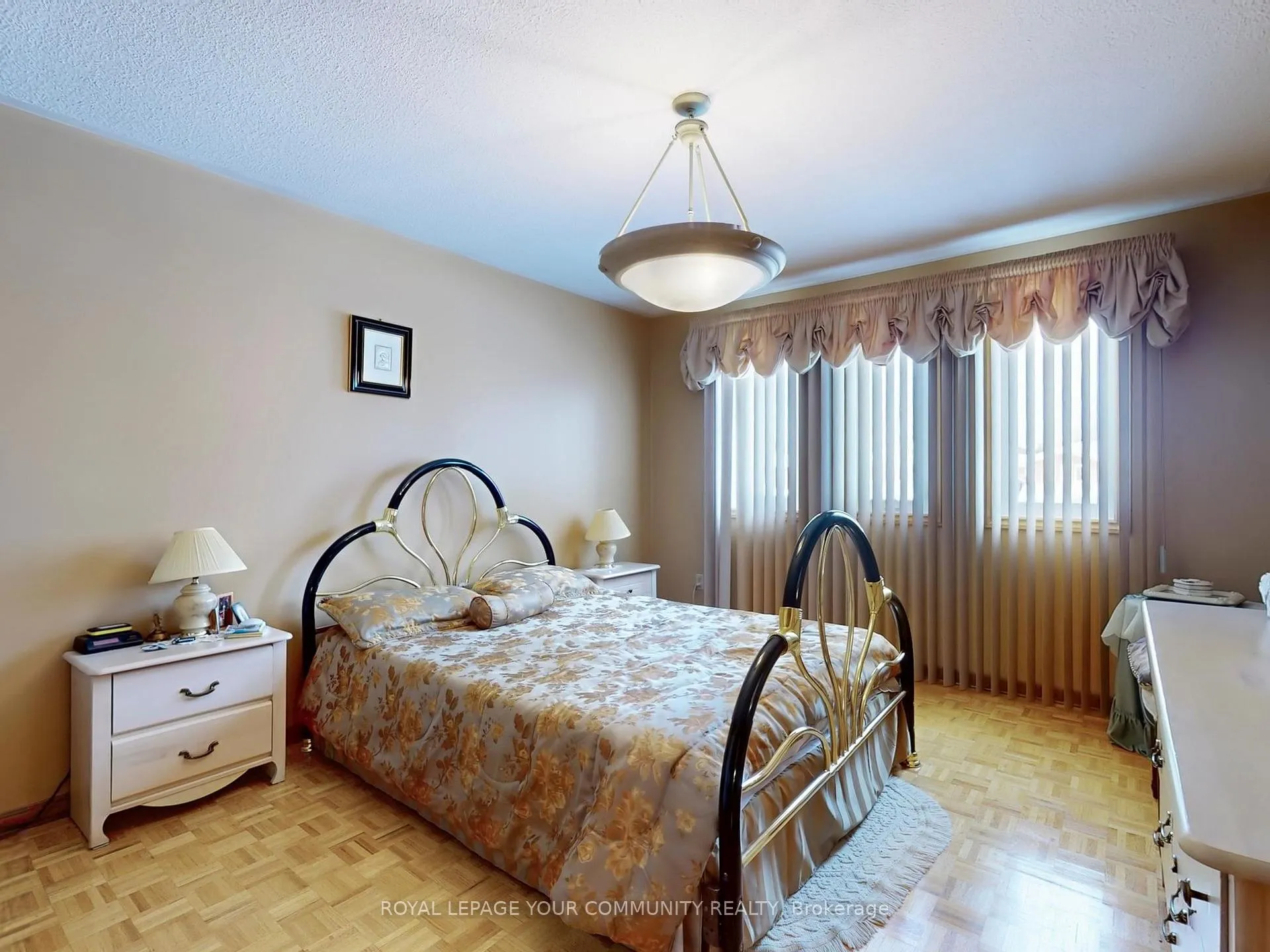 Photo 21 of 211 Torii Street S, Vaughan, East Woodbridge — HOMEH