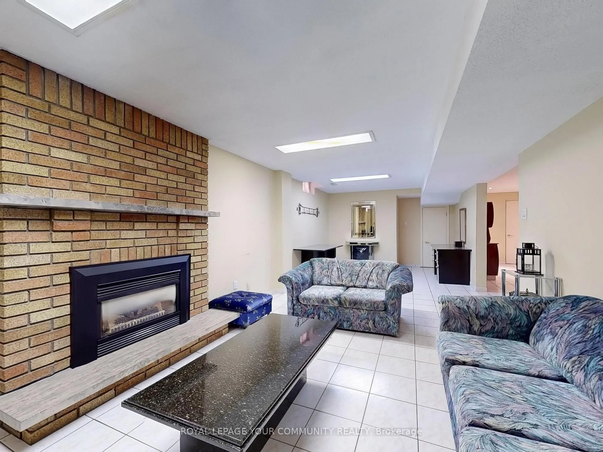 Photo 28 of 211 Torii Street S, Vaughan, East Woodbridge — HOMEH