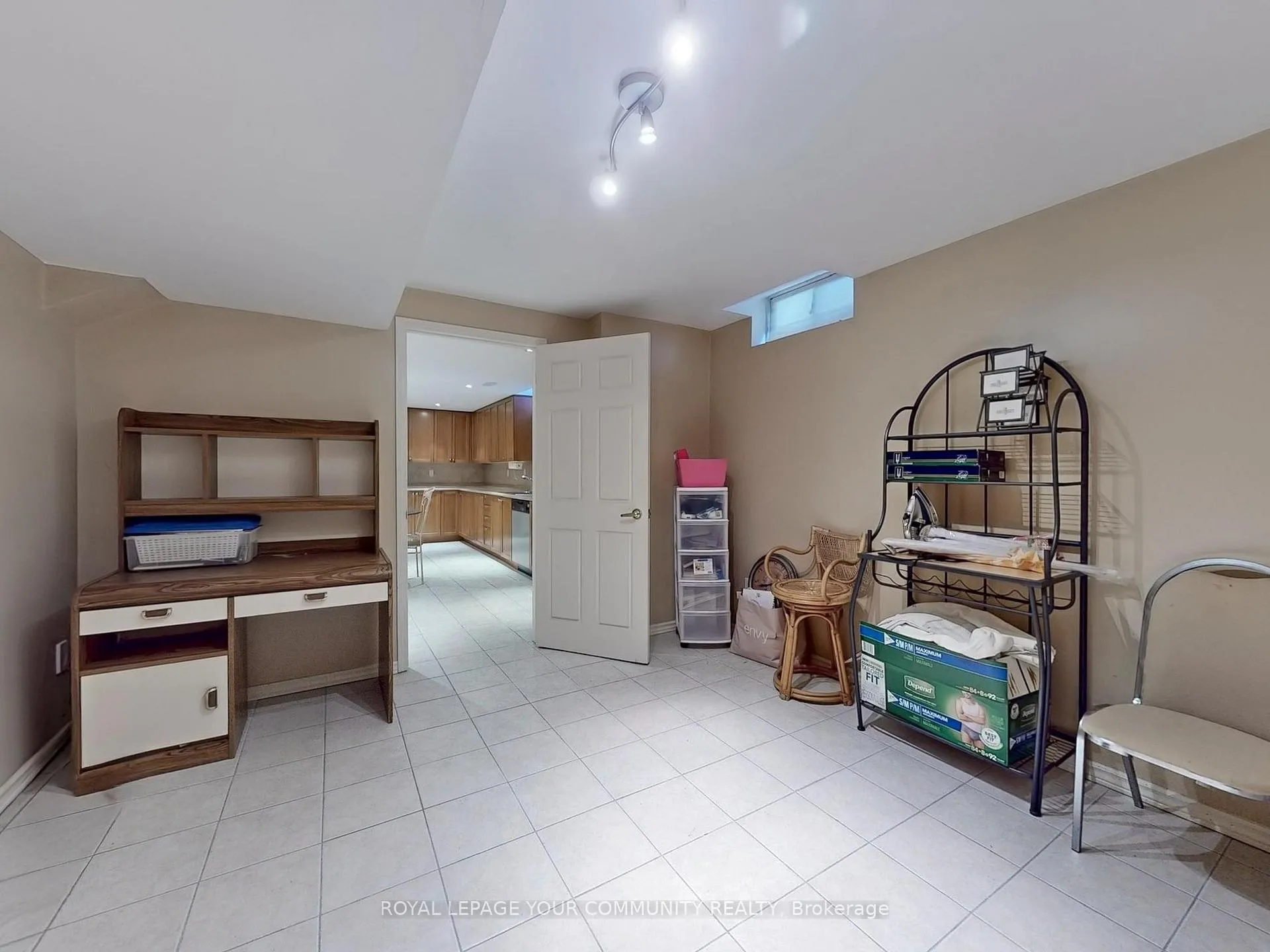 Photo 32 of 211 Torii Street S, Vaughan, East Woodbridge — HOMEH
