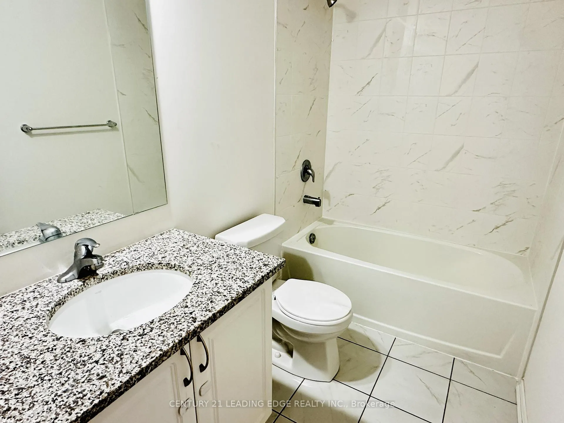 Photo 13 of Unit 112, 2554 Barbarolli Path, Oshawa, Windfields — HOMEH