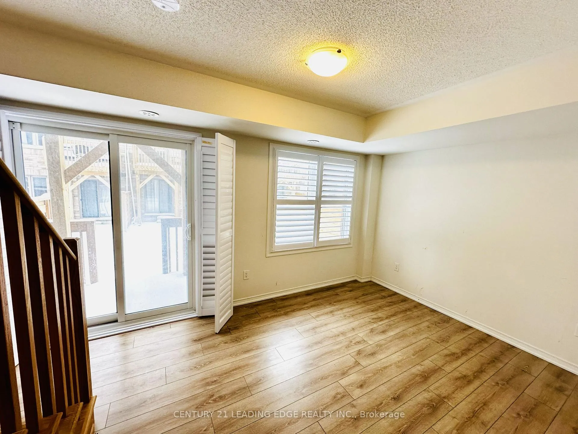 Photo 19 of Unit 112, 2554 Barbarolli Path, Oshawa, Windfields — HOMEH