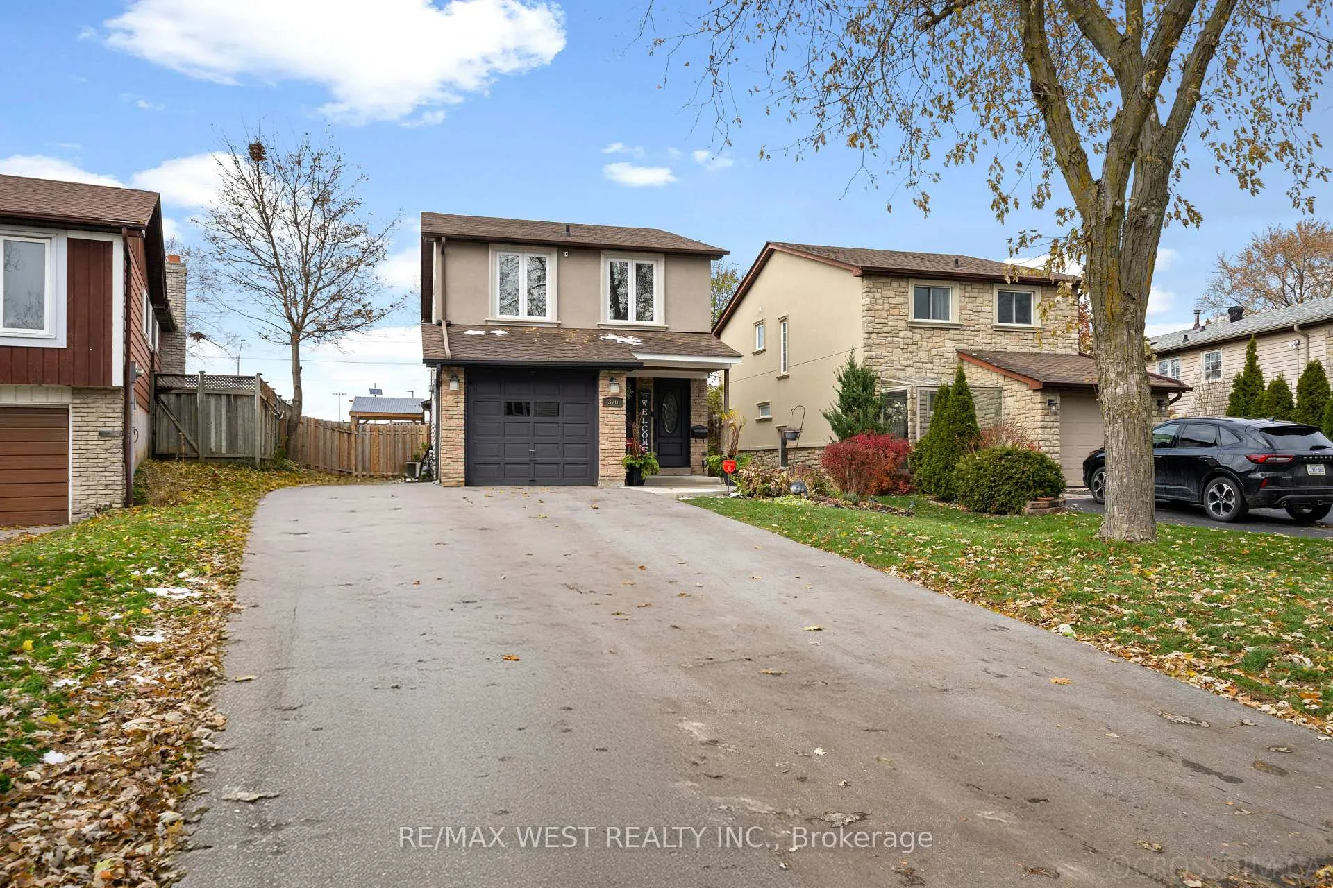 Photo 2 of 370 Whitehead Crescent E, Caledon, Bolton North — HOMEH