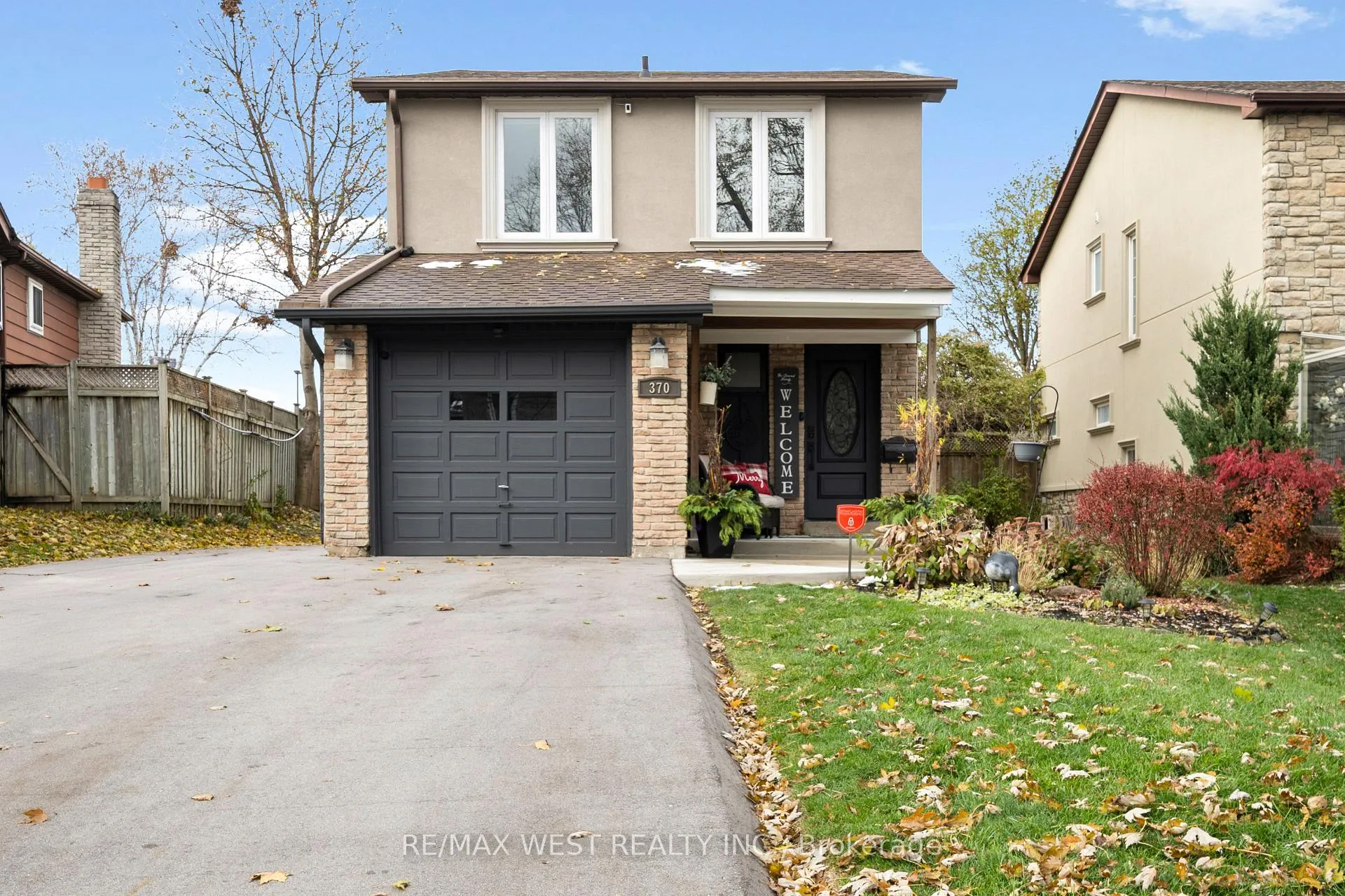 Photo 3 of 370 Whitehead Crescent E, Caledon, Bolton North — HOMEH