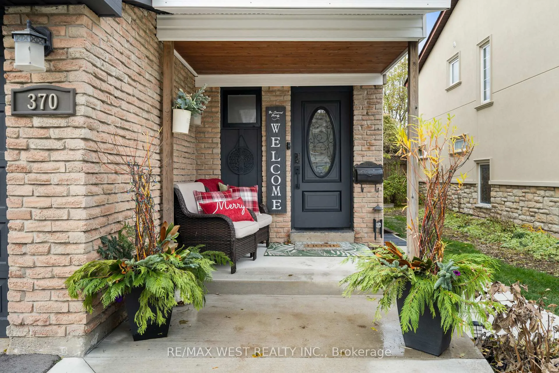 Photo 5 of 370 Whitehead Crescent E, Caledon, Bolton North — HOMEH