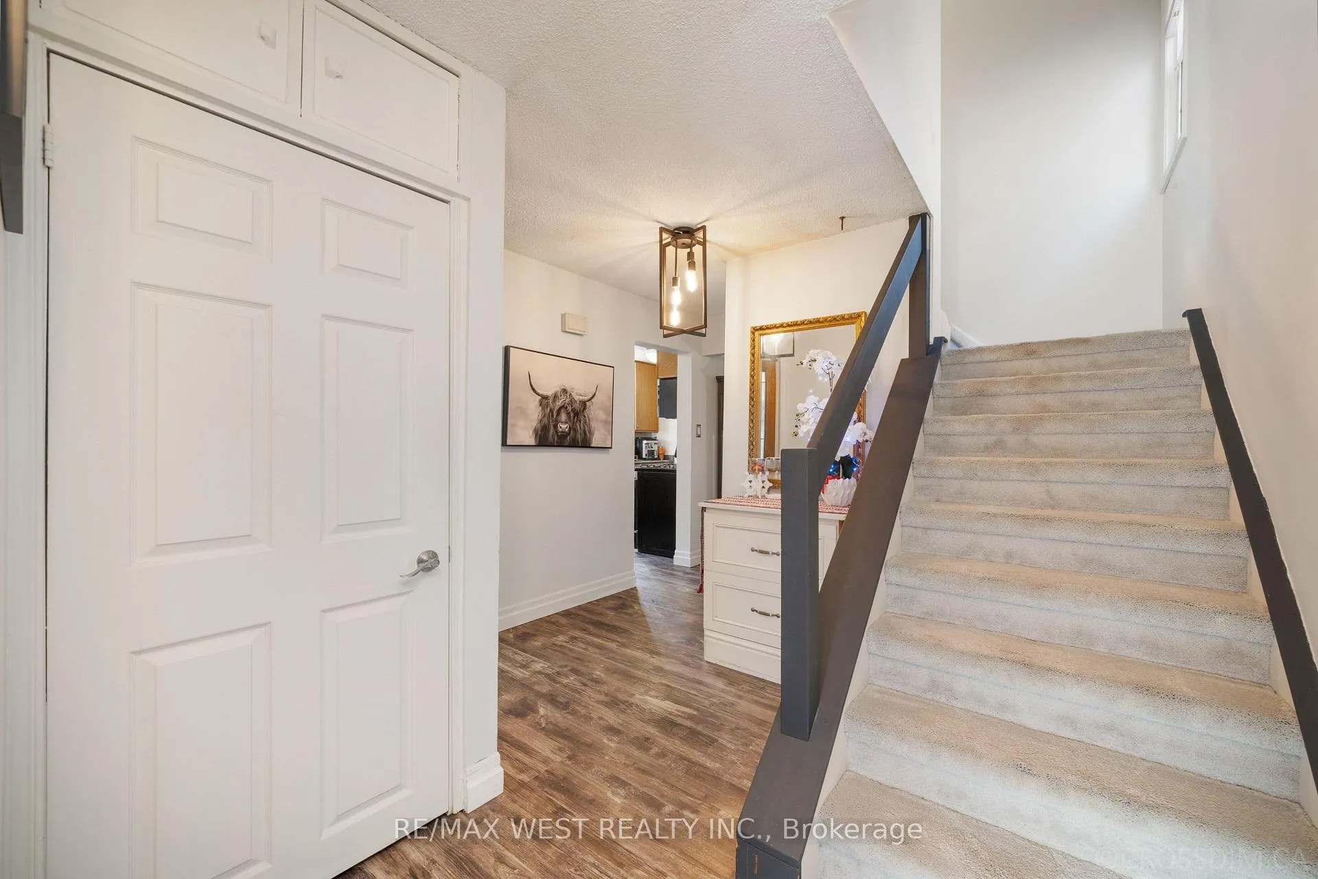 Photo 6 of 370 Whitehead Crescent E, Caledon, Bolton North — HOMEH