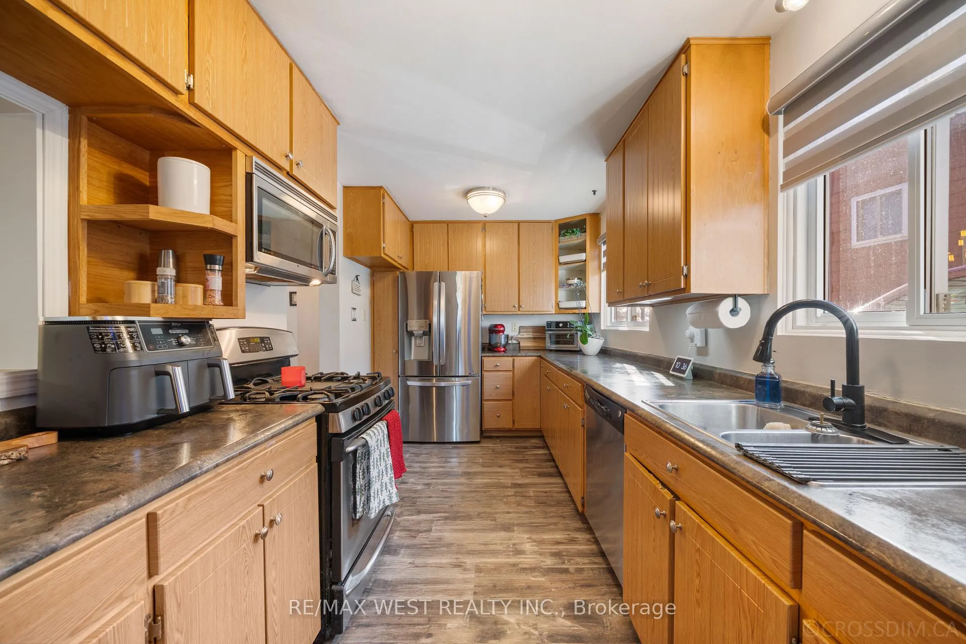 Photo 14 of 370 Whitehead Crescent E, Caledon, Bolton North — HOMEH