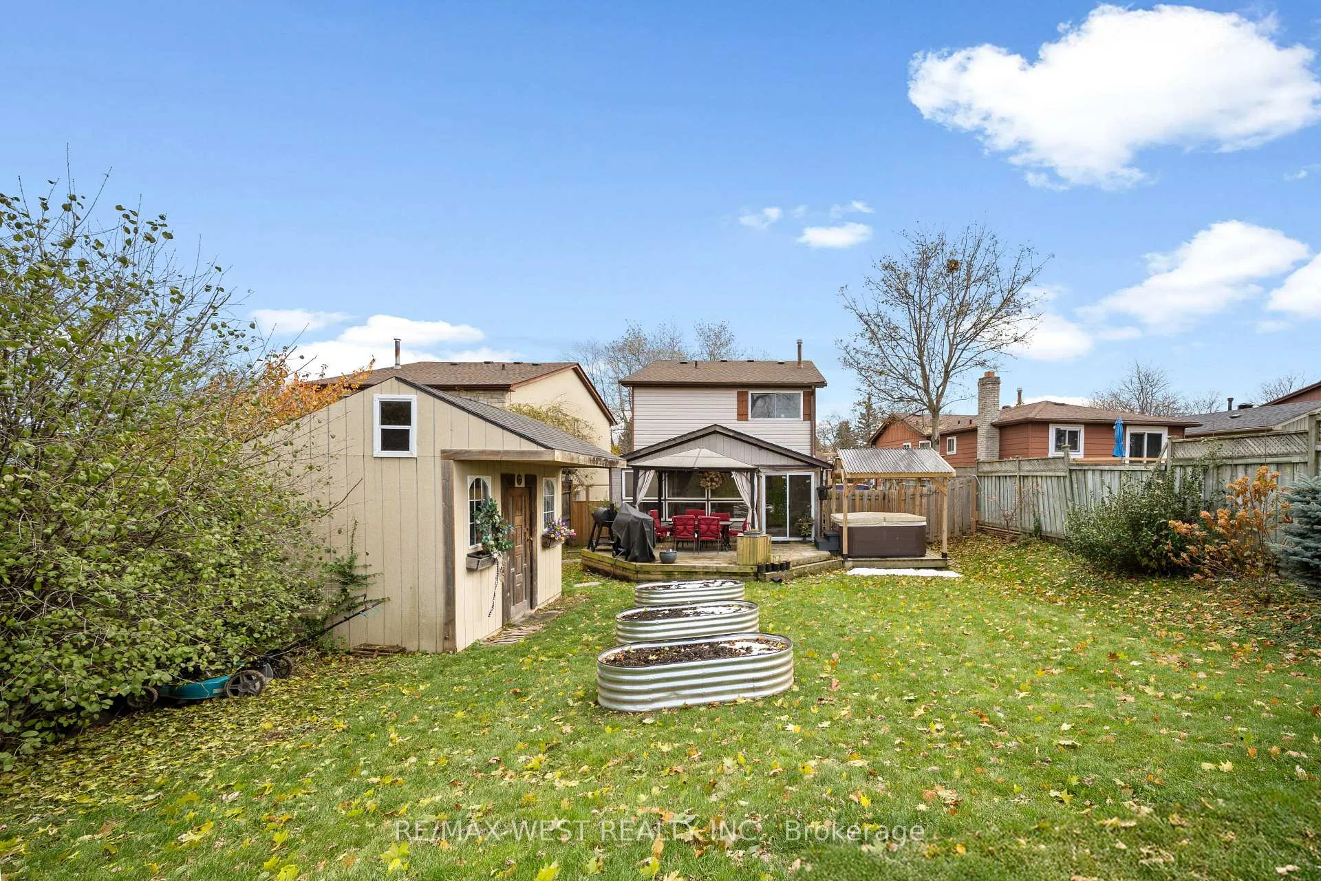 Photo 32 of 370 Whitehead Crescent E, Caledon, Bolton North — HOMEH