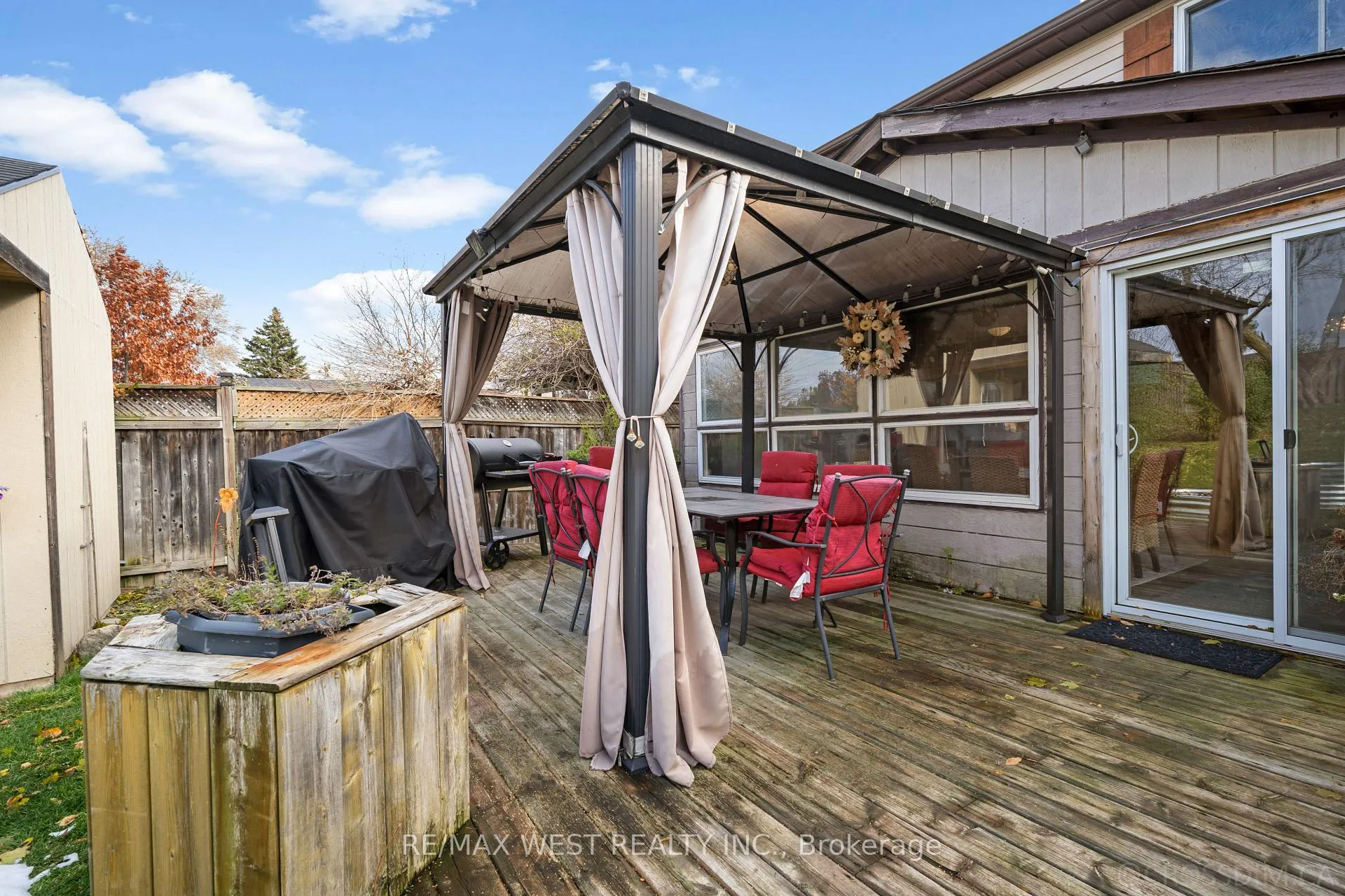 Photo 36 of 370 Whitehead Crescent E, Caledon, Bolton North — HOMEH